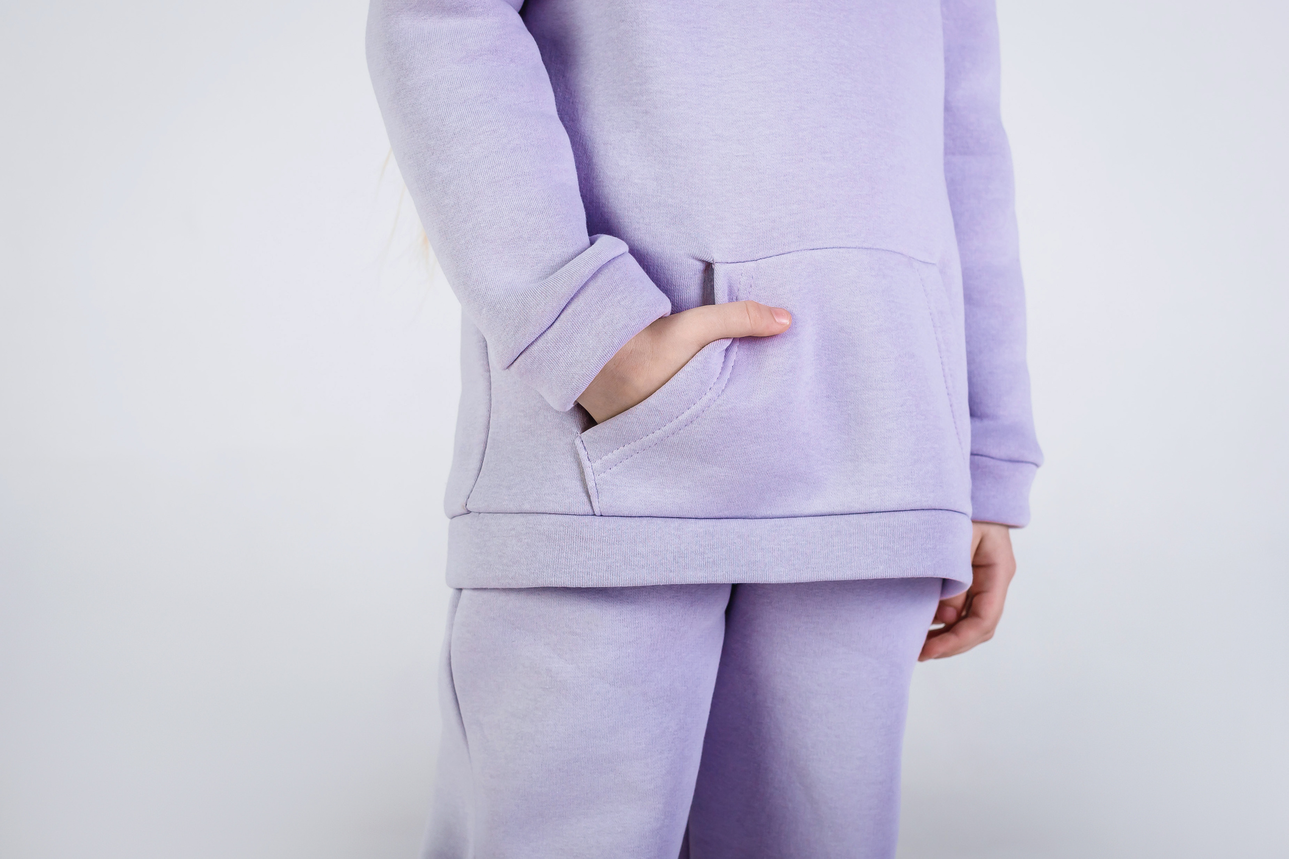 Съемка спортивных костюмов для маркетплейсов в Краснодаре - 7