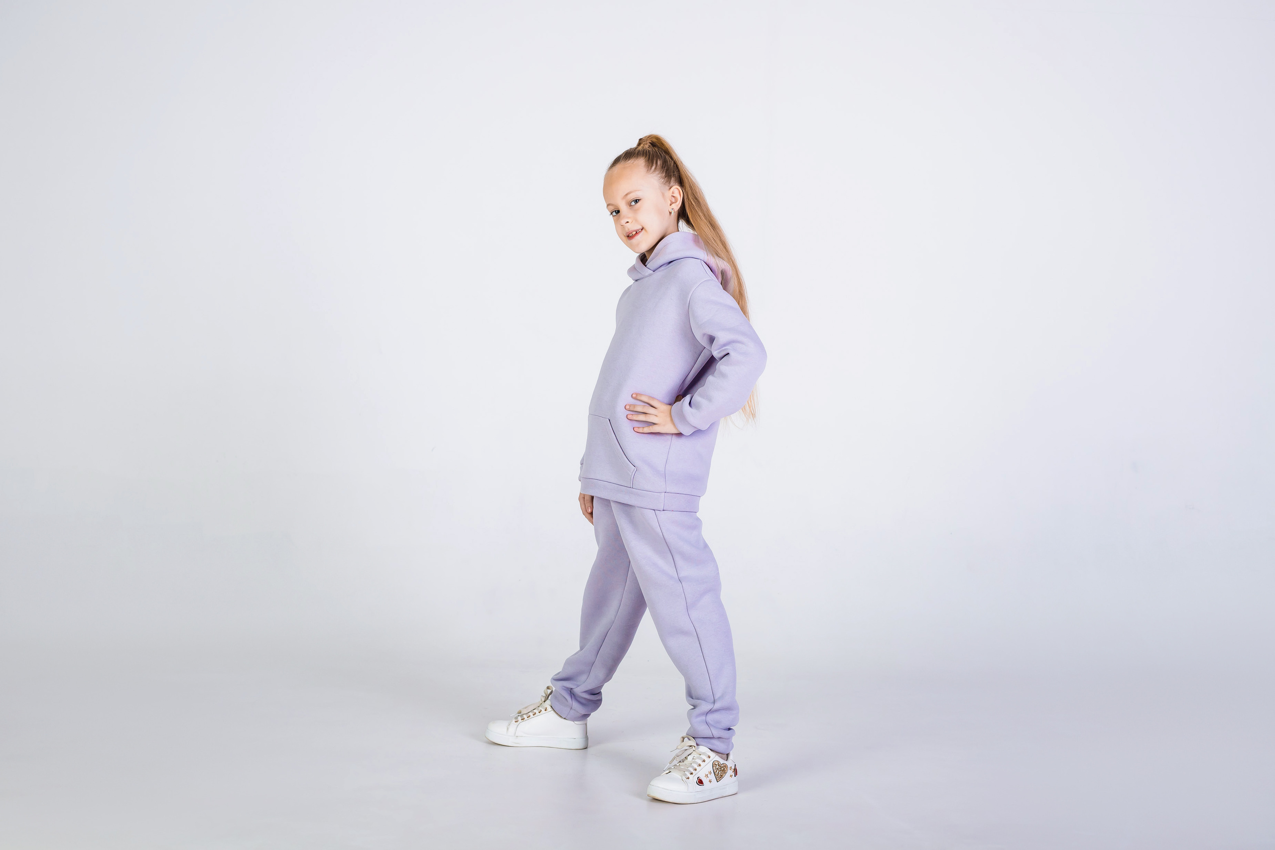 Съемка спортивных костюмов для маркетплейсов в Краснодаре - 3