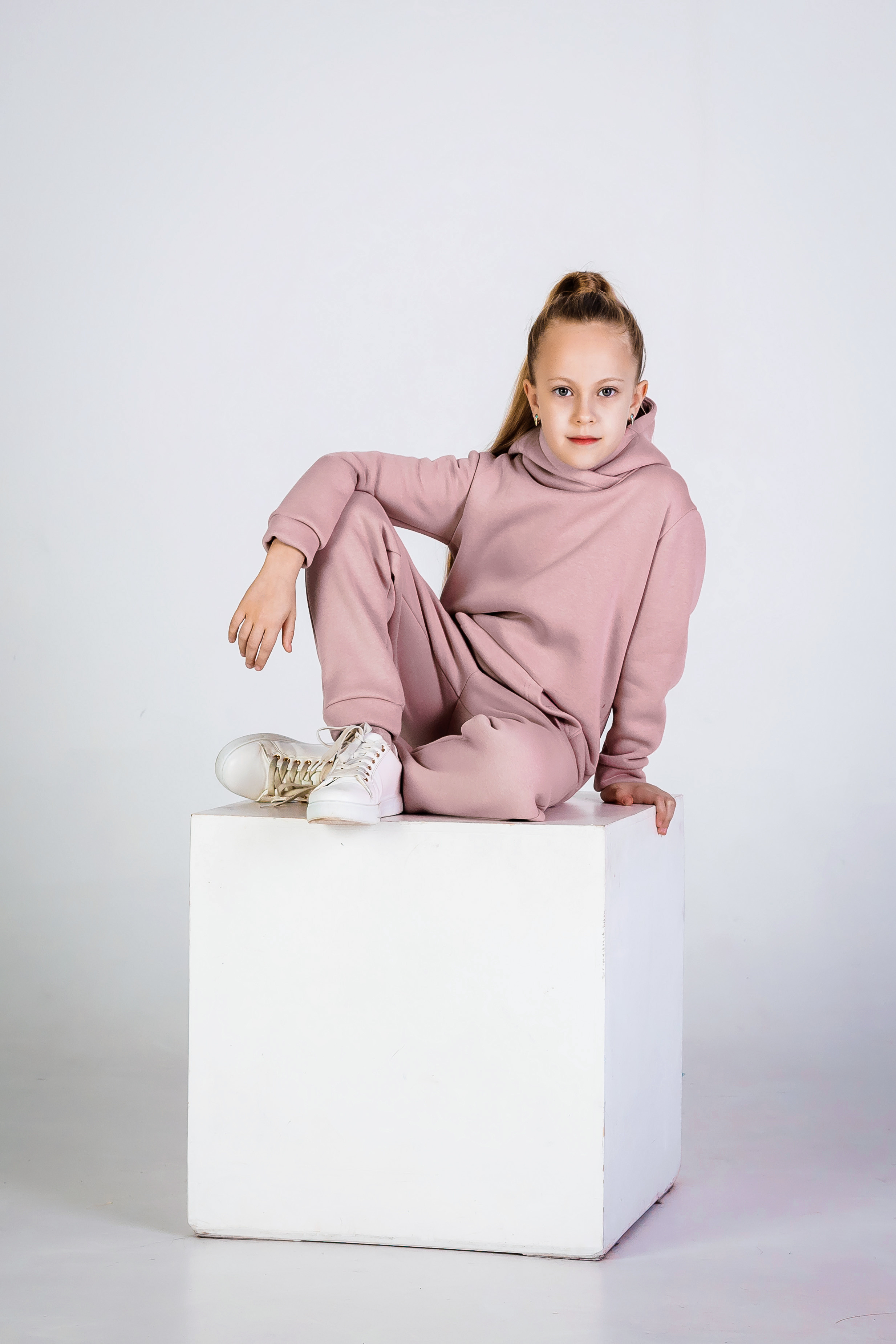 Съемка спортивных костюмов для маркетплейсов в Краснодаре - 20