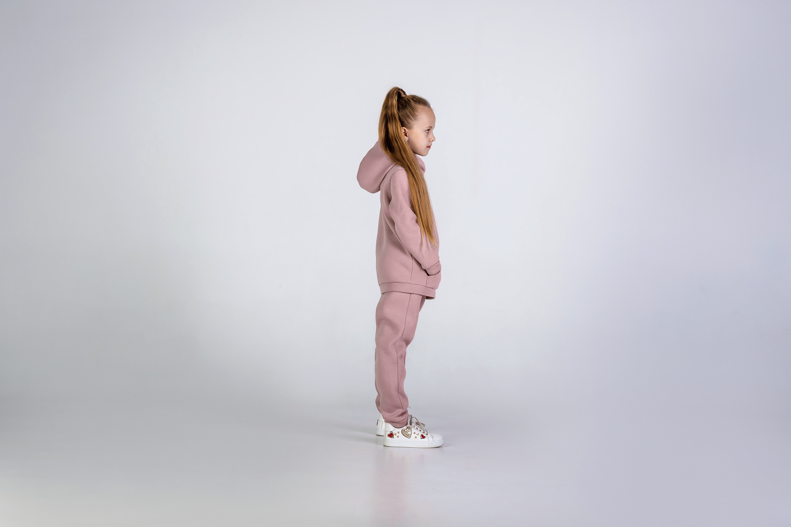 Съемка спортивных костюмов для маркетплейсов в Краснодаре - 18