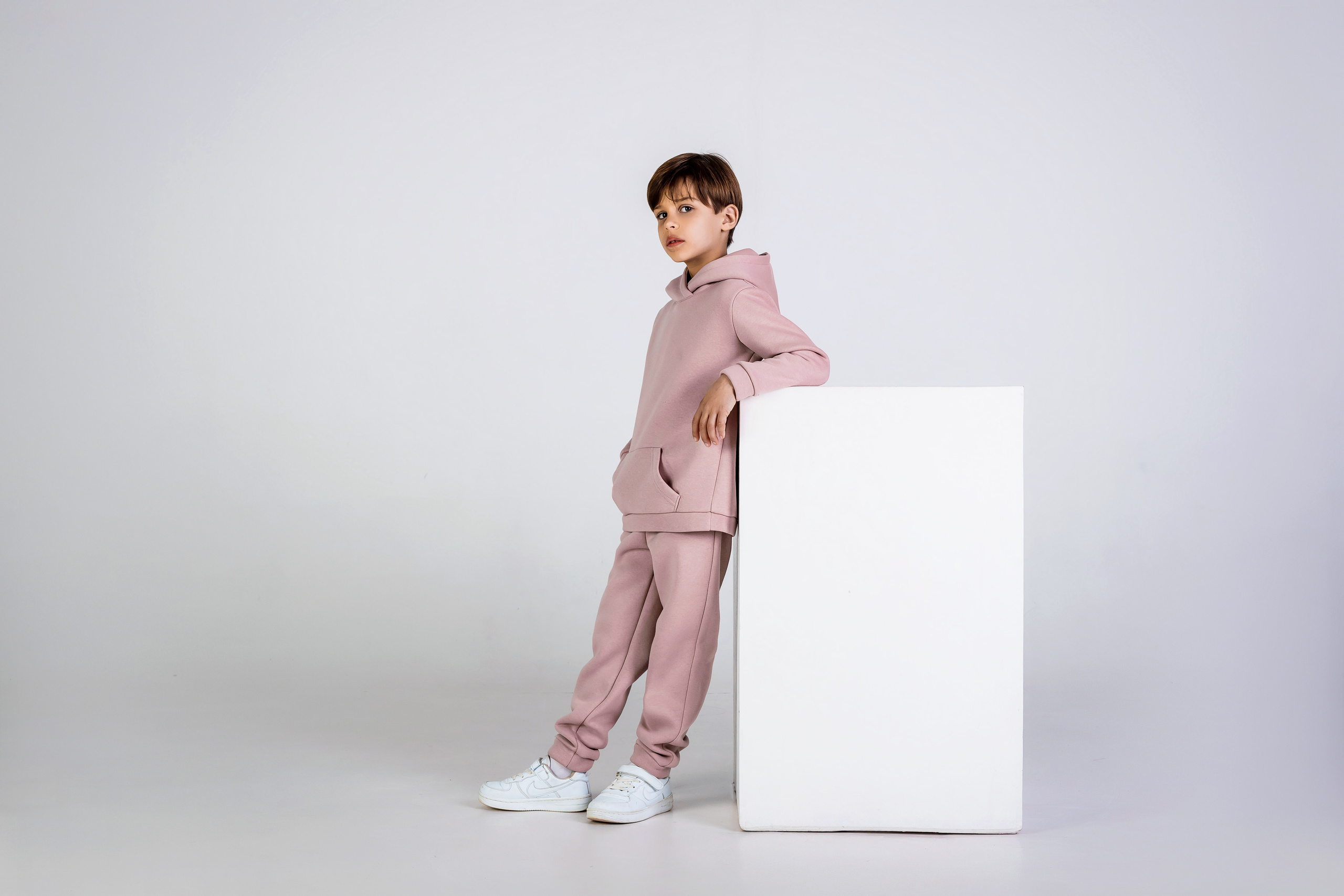 Съемка спортивных костюмов для маркетплейсов в Краснодаре - 23