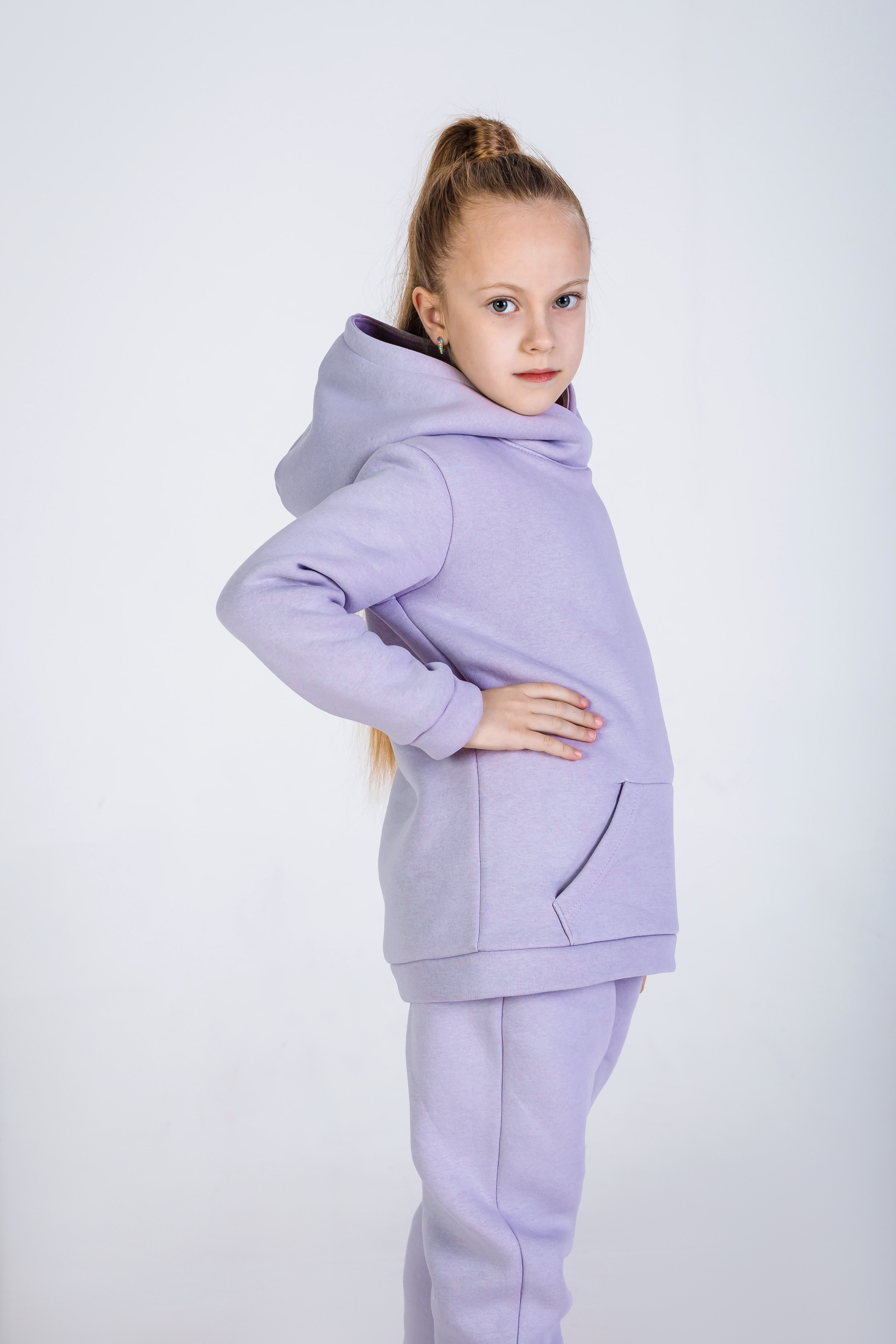 Съемка спортивных костюмов для маркетплейсов в Краснодаре - 1