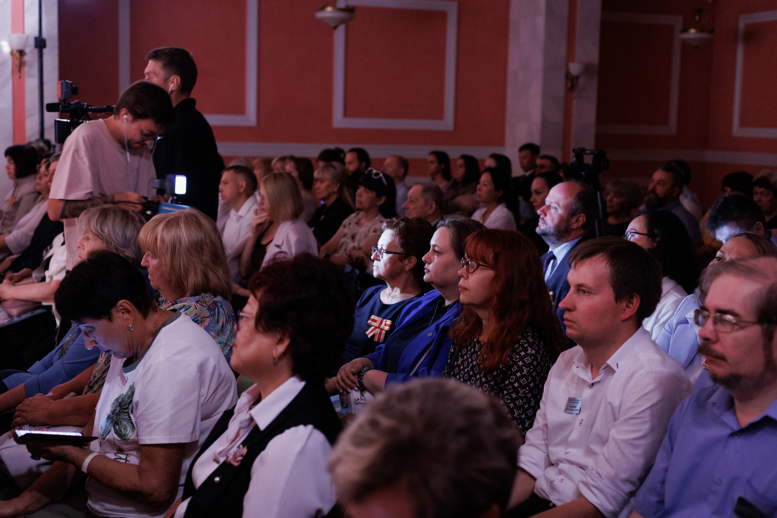 ПРЕЗЕНТАЦИЯ КНИГИ — 80 ЛЕТ ПОБЕДЫ. СВОИ. ФОТООТЧЕТЫ-СОБЫТИЯ-МЕСТА