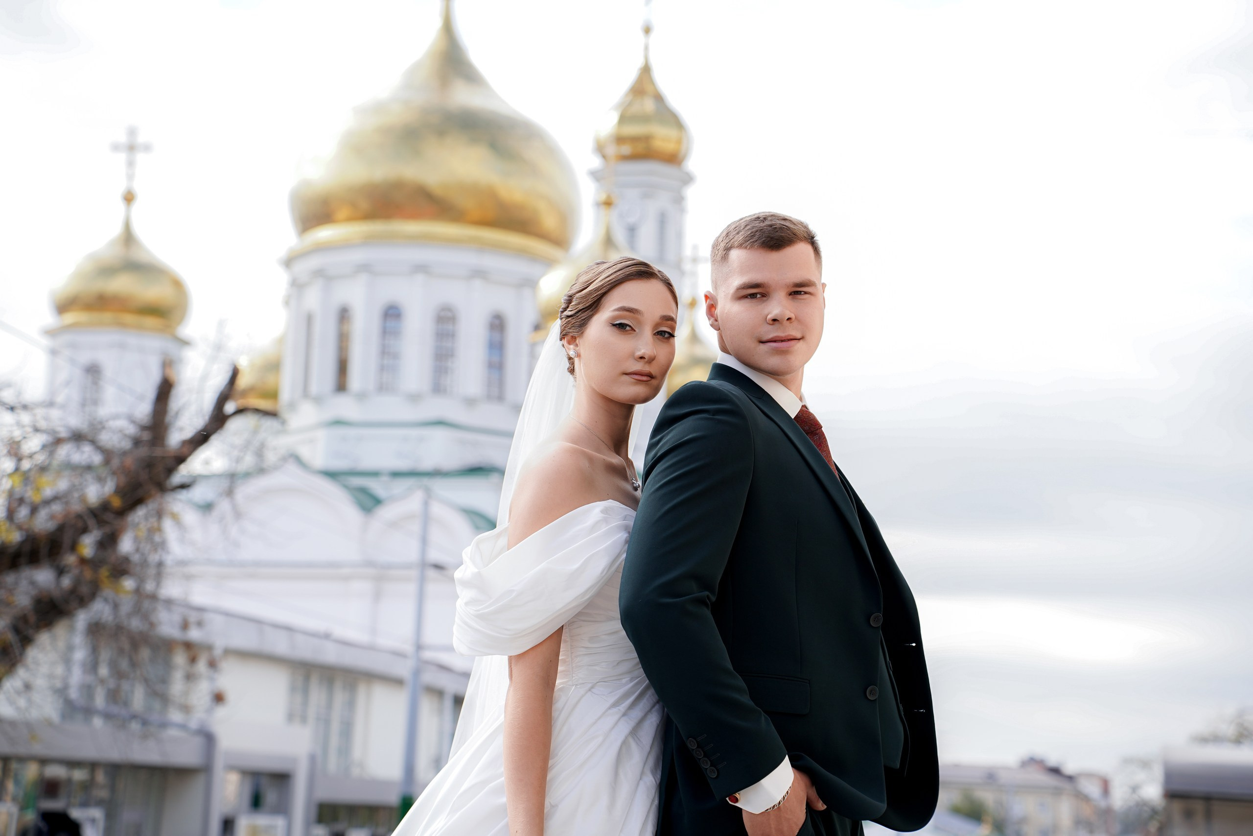 Фотограф и видеограф на свадьбу в Ростове-на-Дону 2026. Профессиональная работа, качественный результат. Свадебный фотограф в Ростове-на-Дону. Таинство Крещения и Венчания, семейные фотосессии. Алёна Чёботова