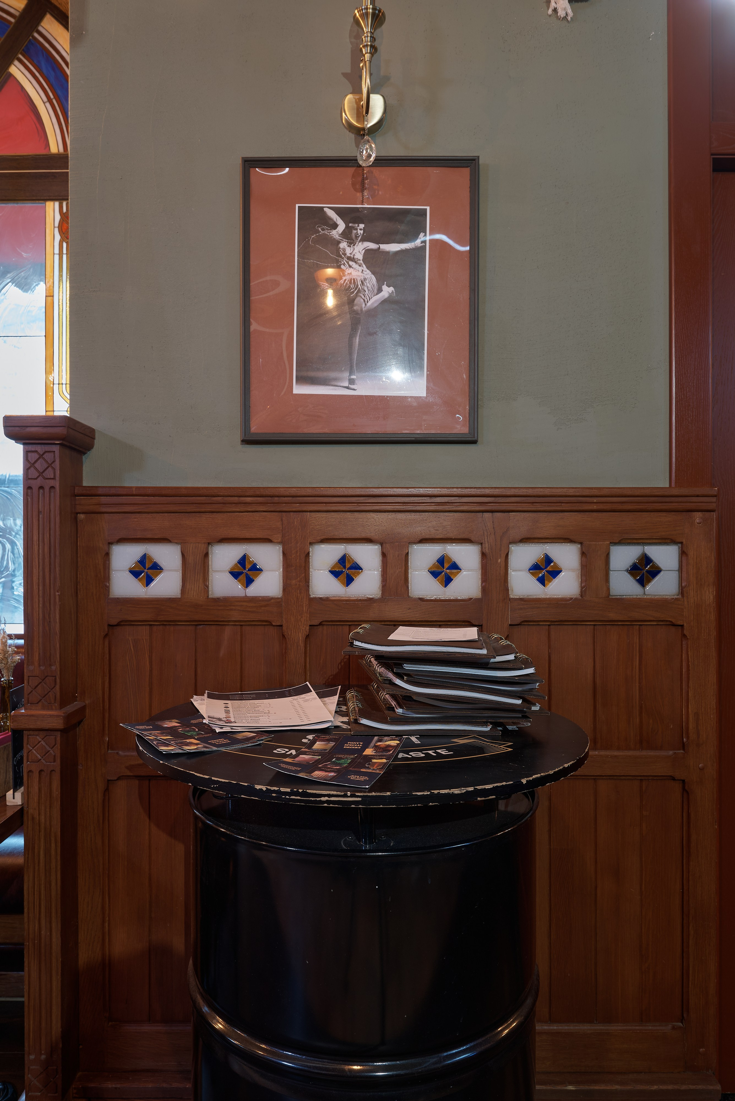 The Tony Pub. Абросимов Лев интерьерный и архитектурный фотограф