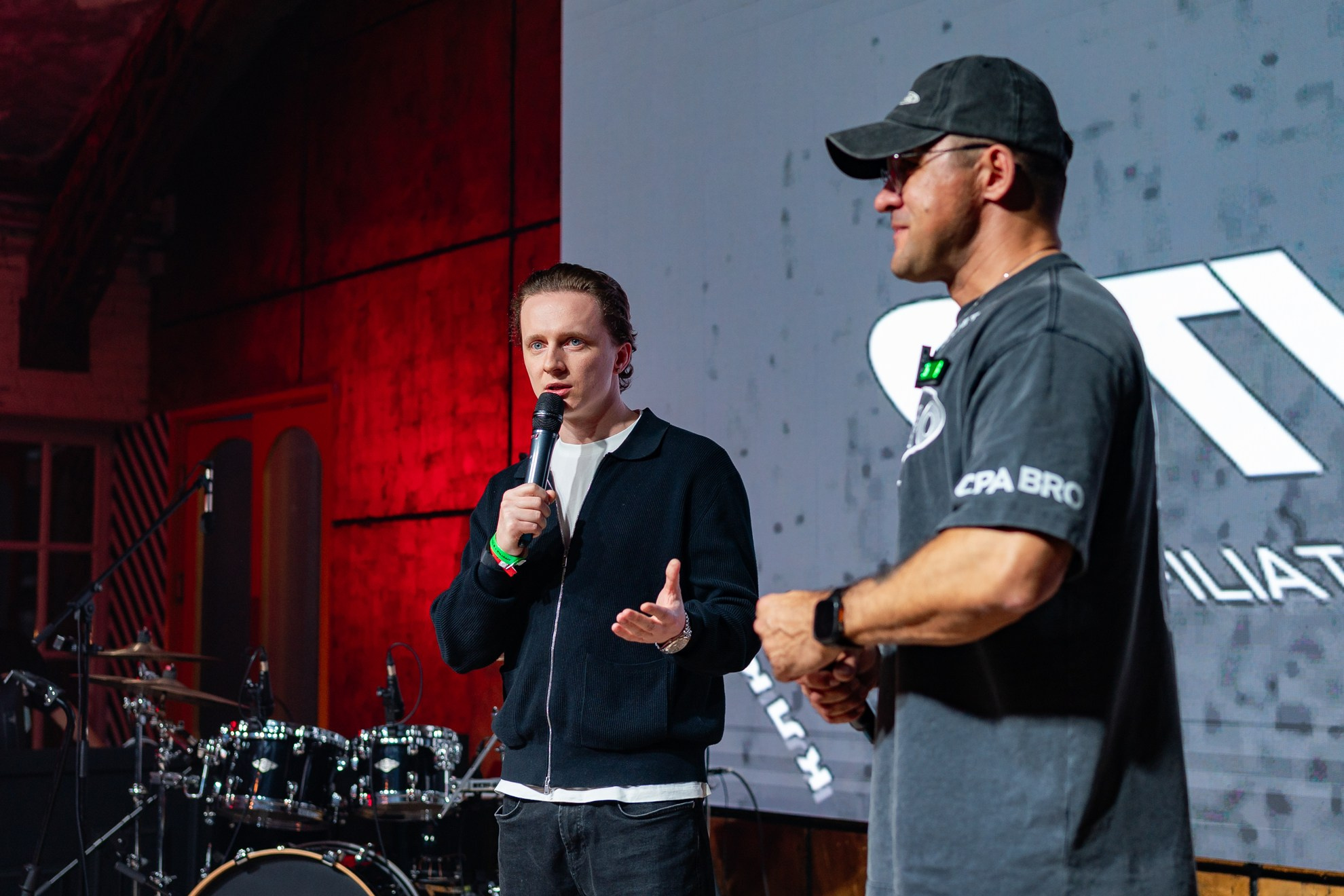 Фотограф на корпортатив. Репортажный фотограф в Москве Измалков Артем