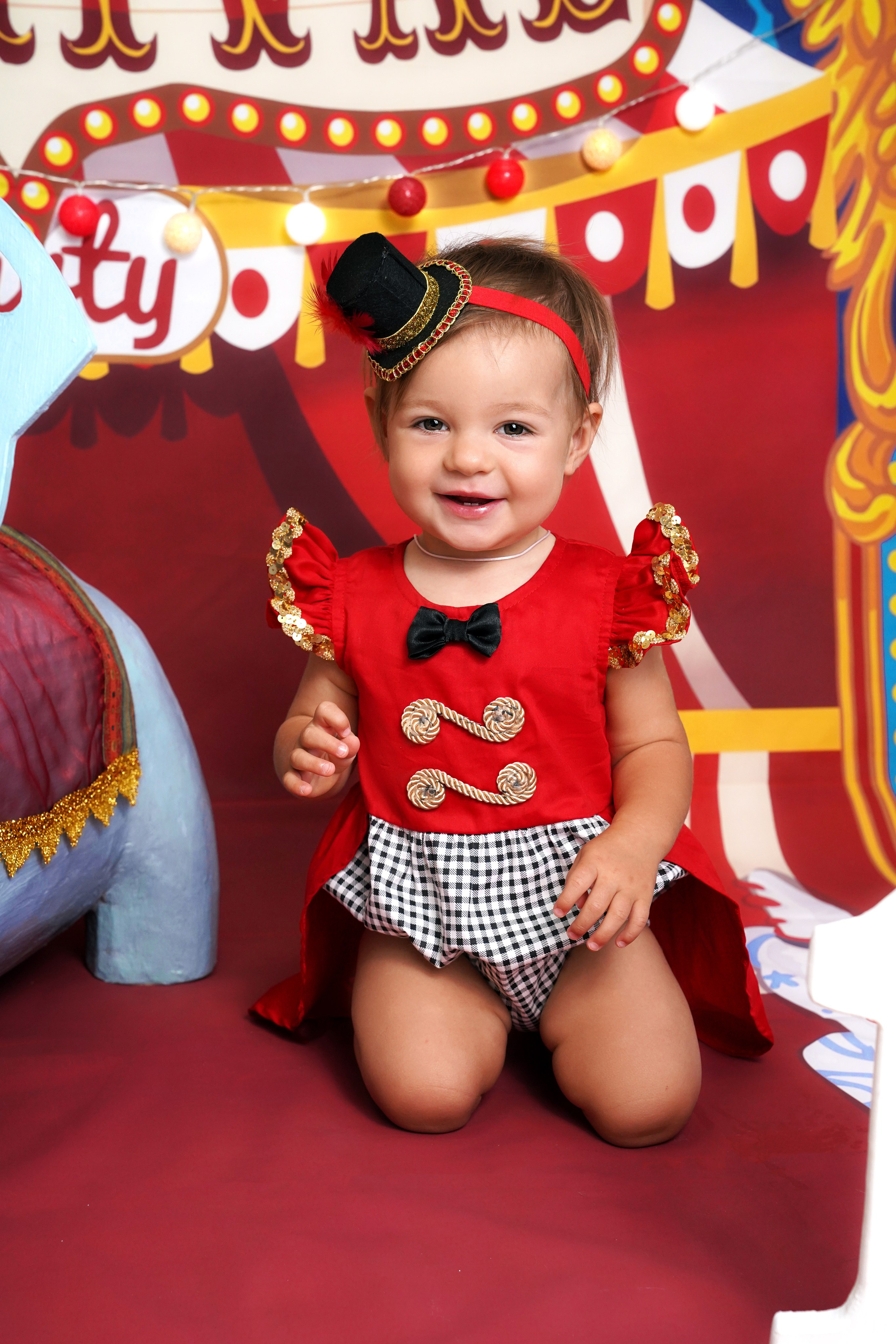 Фотосессия ГОДОВАСИЕ. Фотограф новорожденных, детей до года и беременных в Симферополе