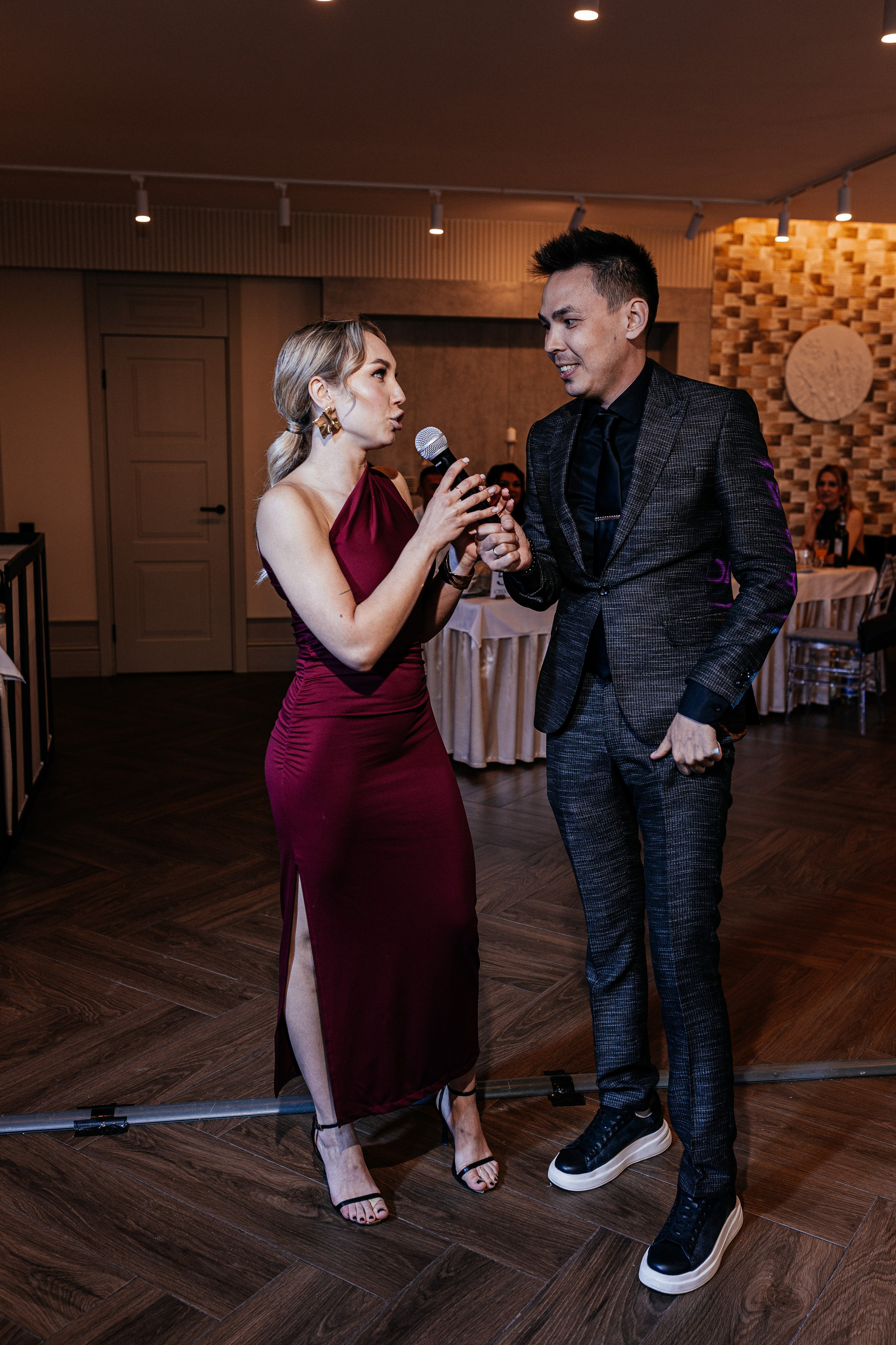 Ведущий мероприятий Артем Банников