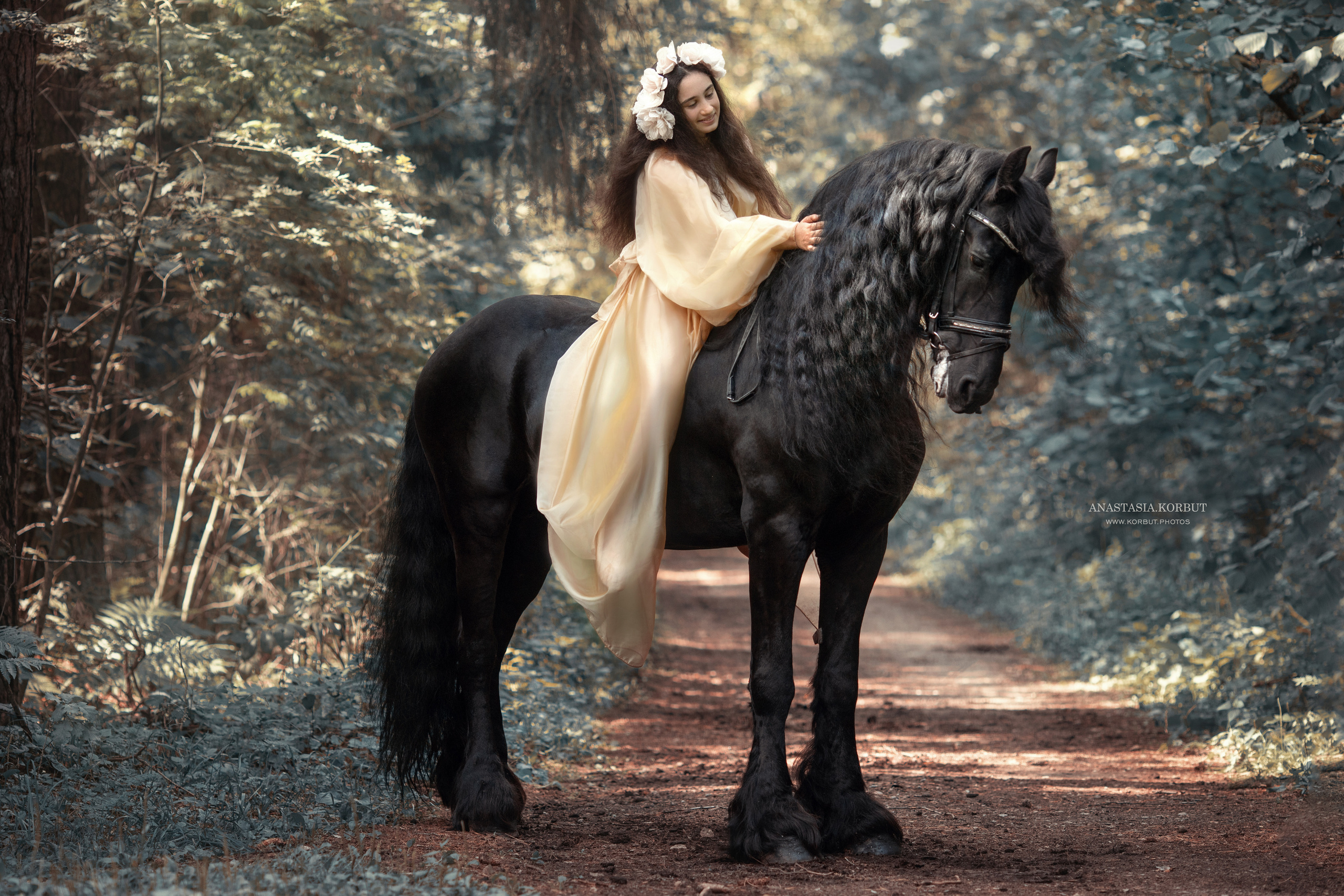 Художественная фотосессия с фризом. Арт фотограф в Минске Анастасия Корбут