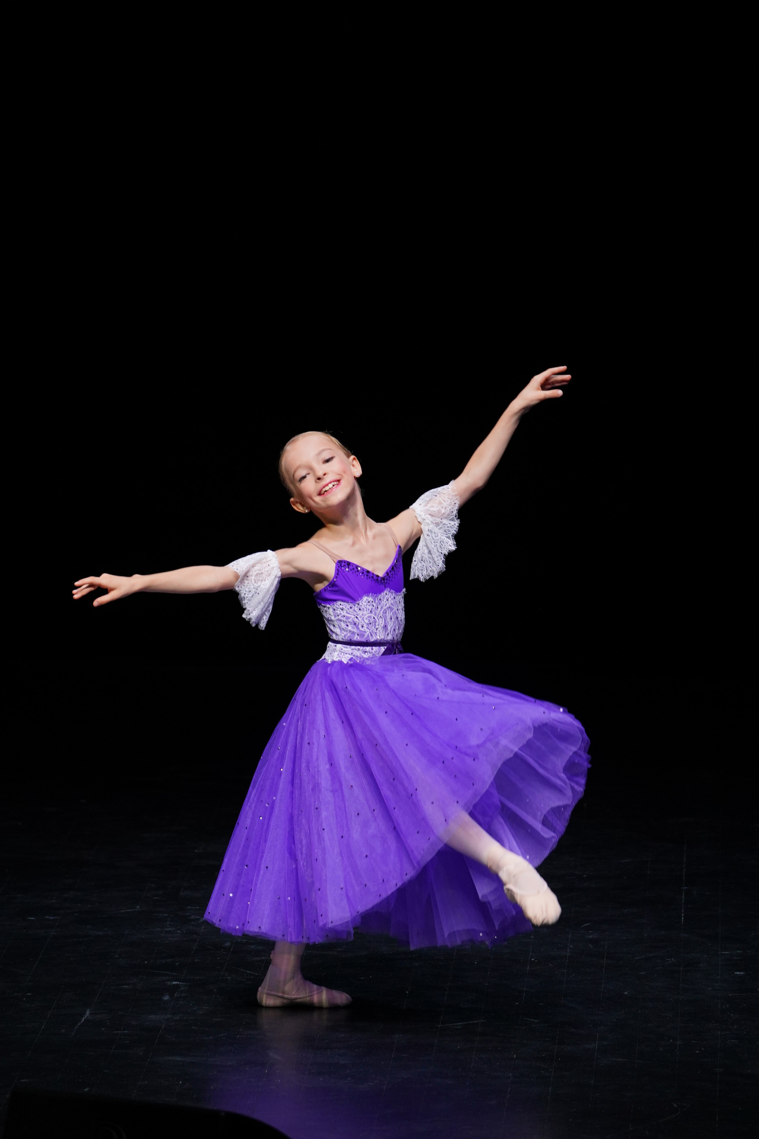 Фотосъёмка на гала-концерт, конкурсы, выступления, отчётные концерты и эвент-мероприятия. «Студия DRONAVT`s» — видеосъёмка и фотография г. Москва