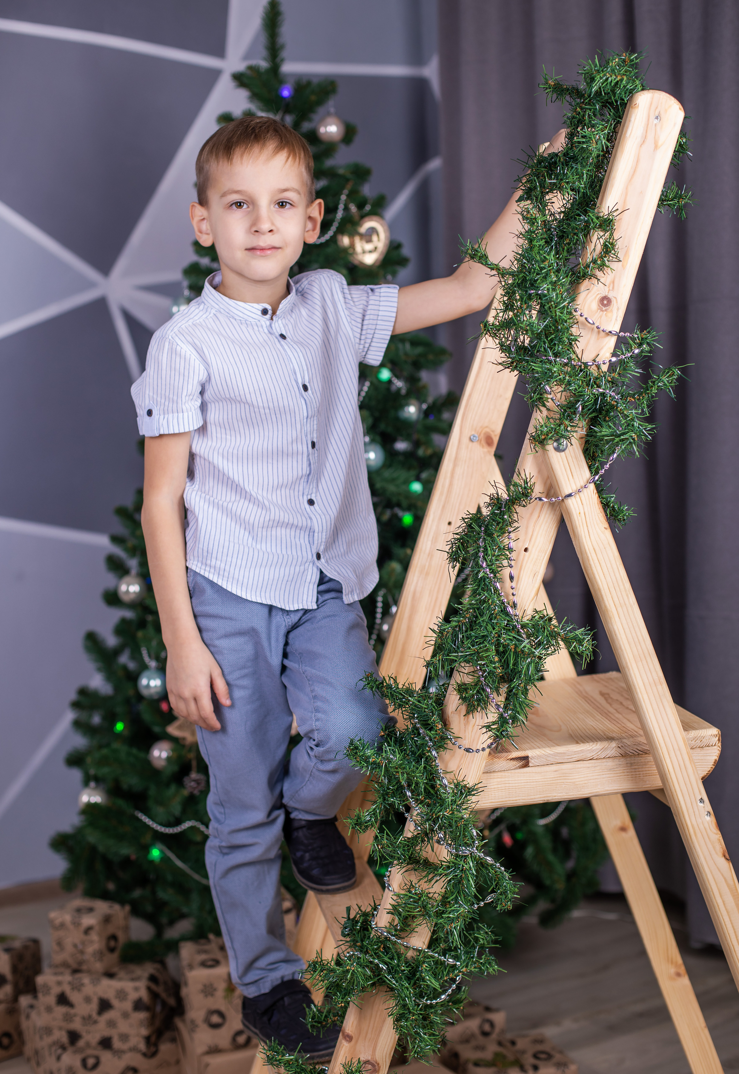 Новый год семья Мартыновых. Фотограф Петров Александр Свадьбы, Съемка в студии, Выпускные альбомы г. Балашов