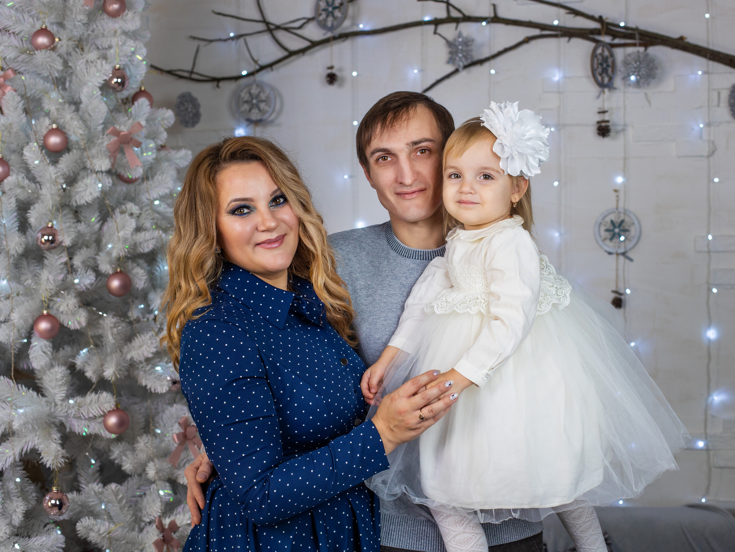 Новый год семья Мартыновых. Фотограф Петров Александр Свадьбы, Съемка в студии, Выпускные альбомы г. Балашов