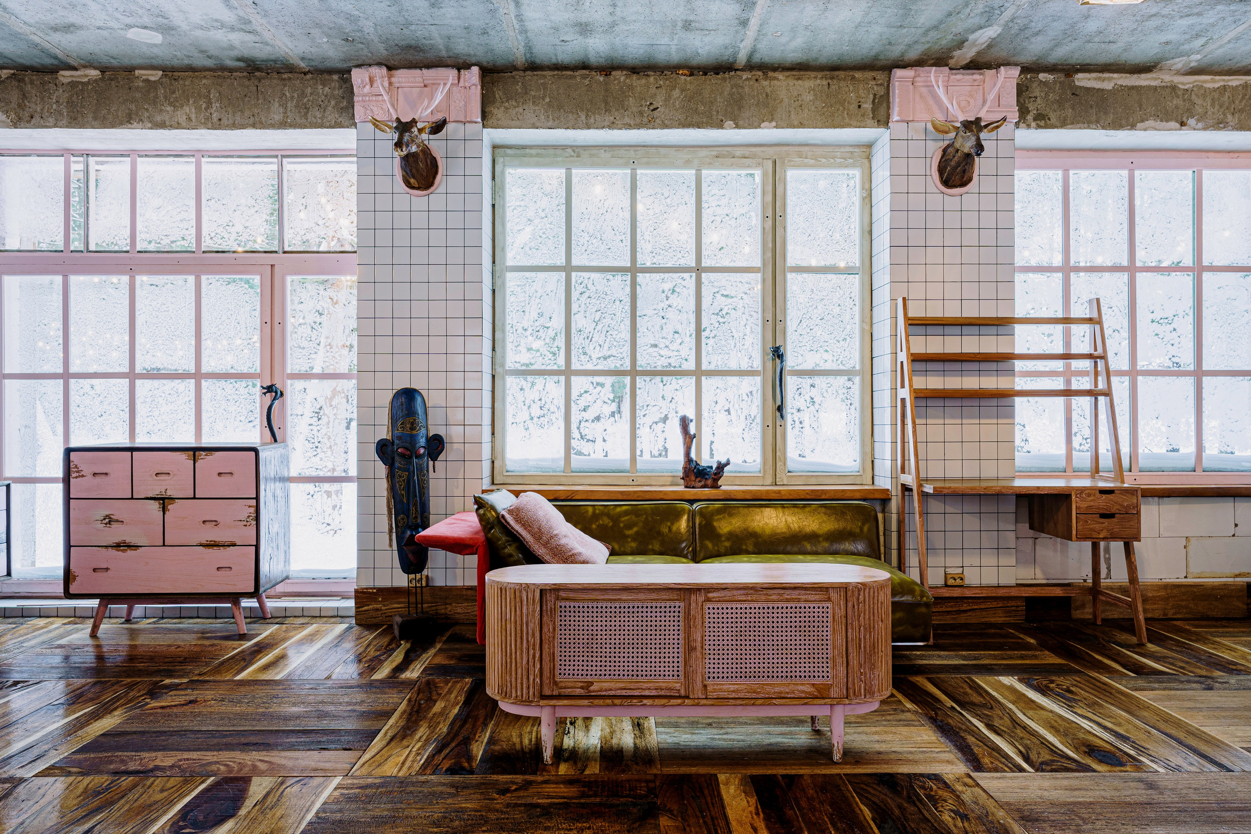 Съемка для каталога «LOFT HALL» | vhaus. VHAUS | Превращаем квадратные метры в капитал. Стратегический визуальный маркетинг для премиум-недвижимости