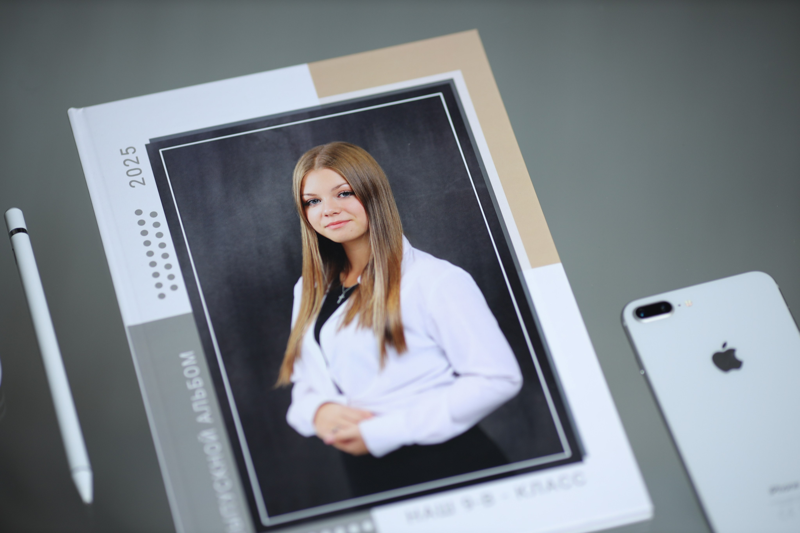 Выпускные альбомы для старших классов. Выпускные альбомы для школьников и детских садов в Санкт-Петербурге