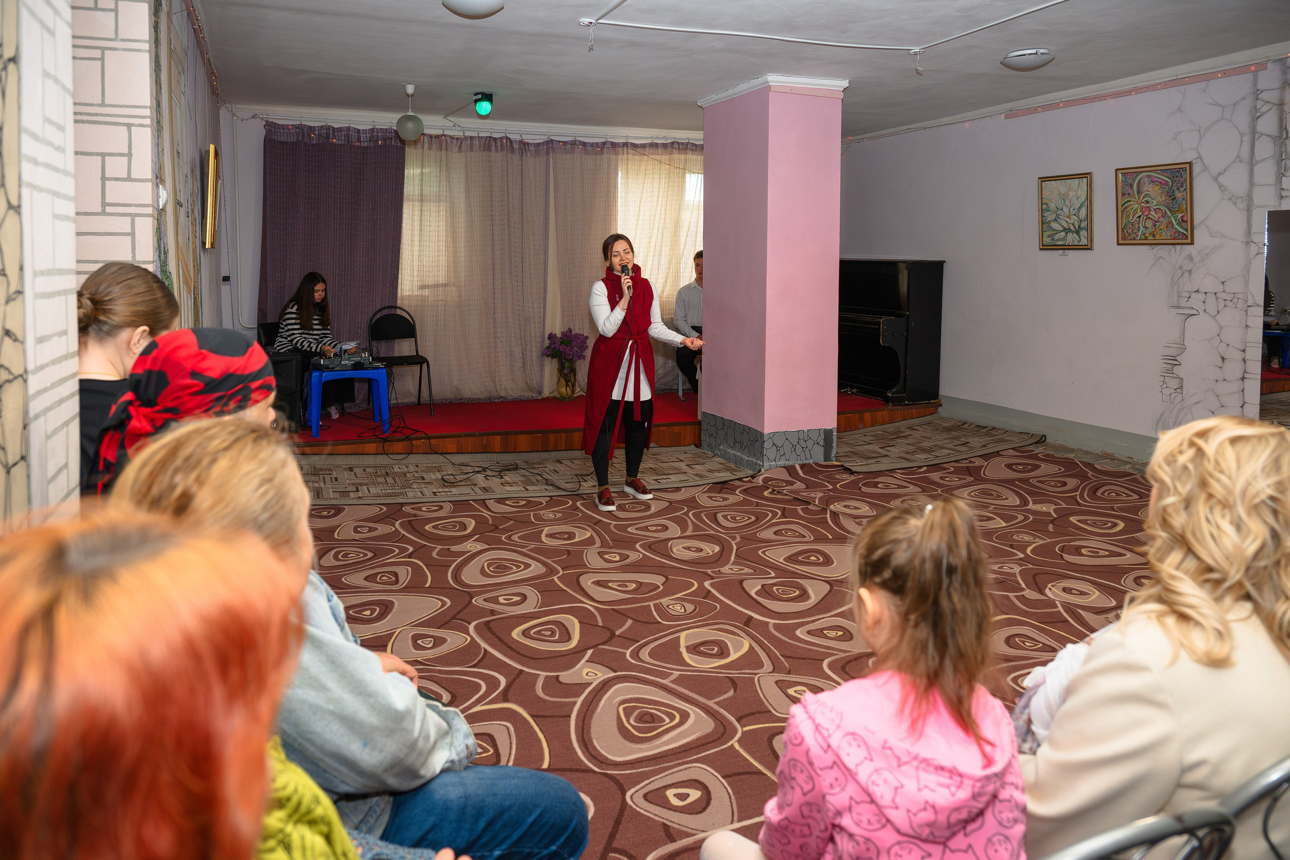 «Цветущий май». Семейный клуб «Открытый город»