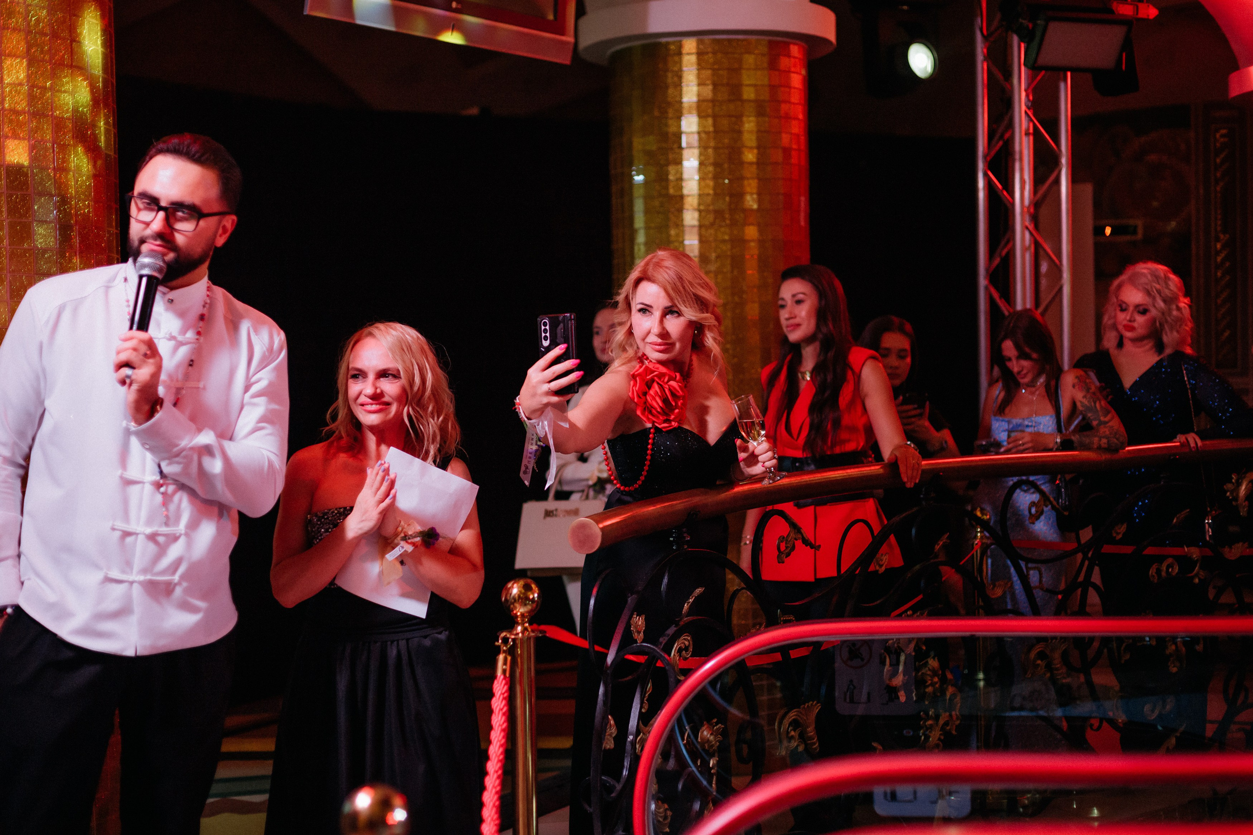 20 лет студии красоты Юлии Харченко. СВОИ. ФОТООТЧЕТЫ-СОБЫТИЯ-МЕСТА