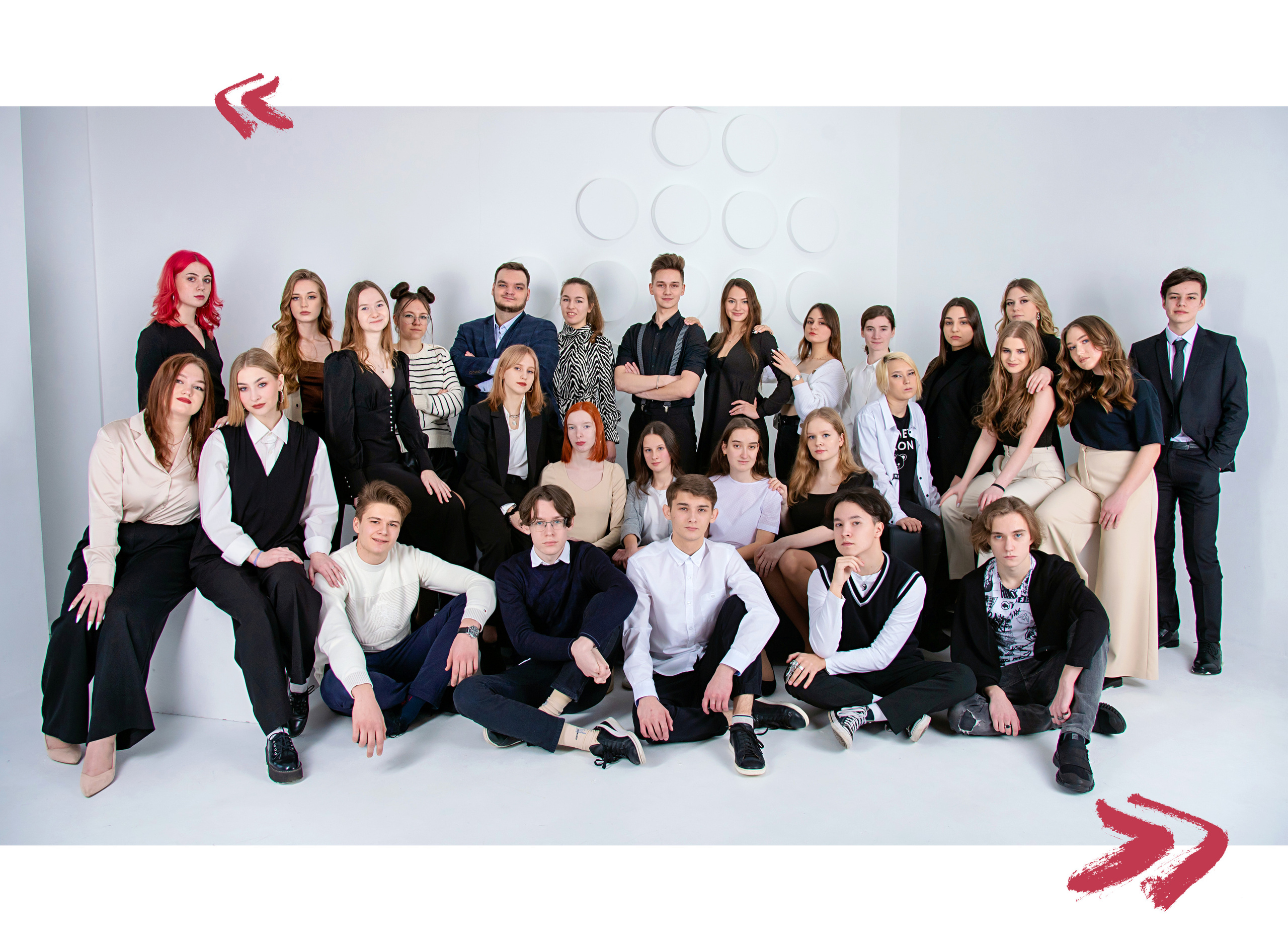 Выпускной альбом для 9-11 класса с цитатами в Нижнем Новгороде. Лапшина Юлия — школьный фотограф в Нижнем Новгороде. Выпускные альбомы