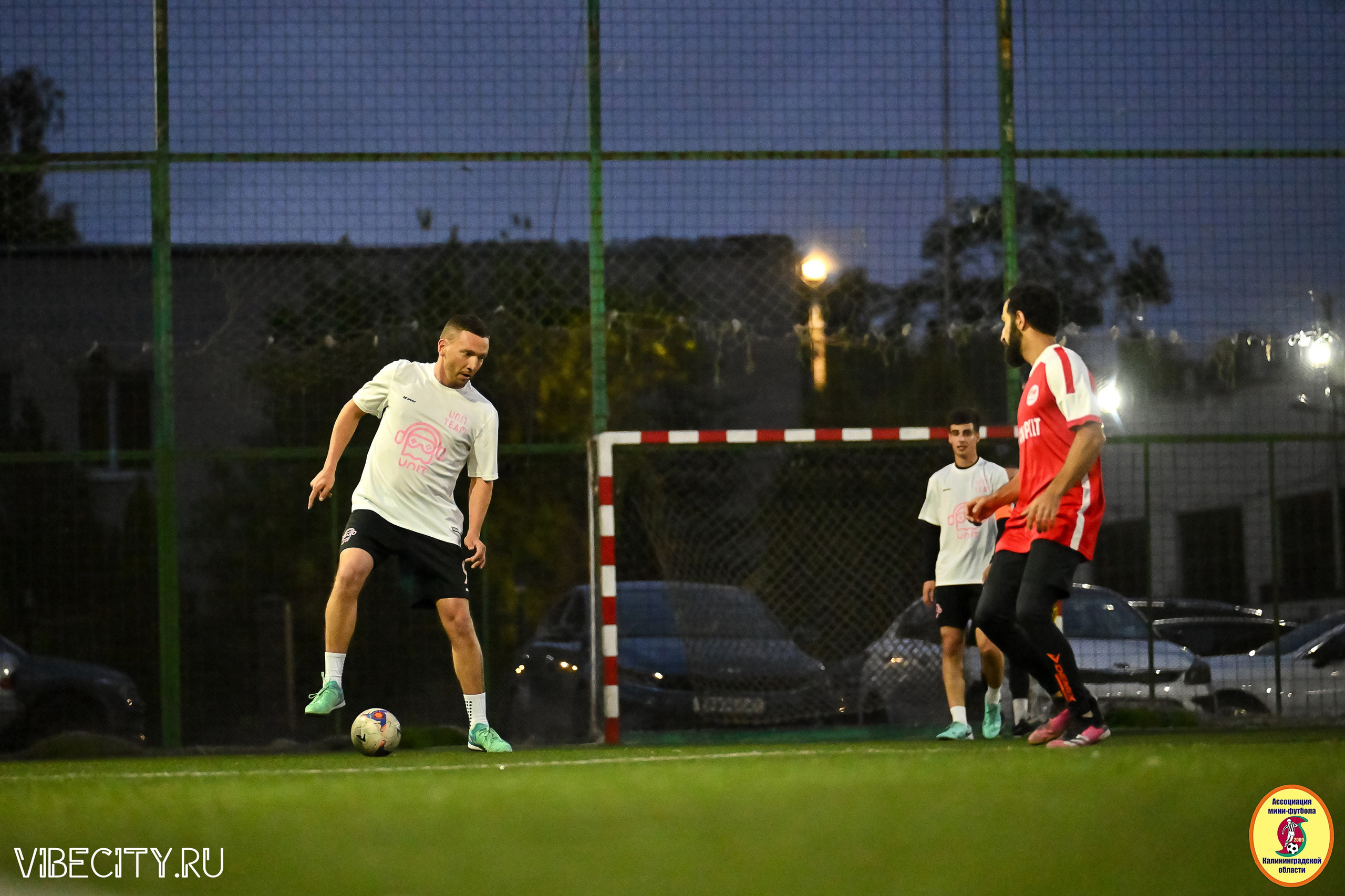 ИГРЫ МИНИ-ФУТБОЛЬНОЙ И КОРПОРАТИВНОЙ ЛИГИ. VIBECITY.RU Вайб Сити Ру Фоторепортажи Фотоотчеты Калининград