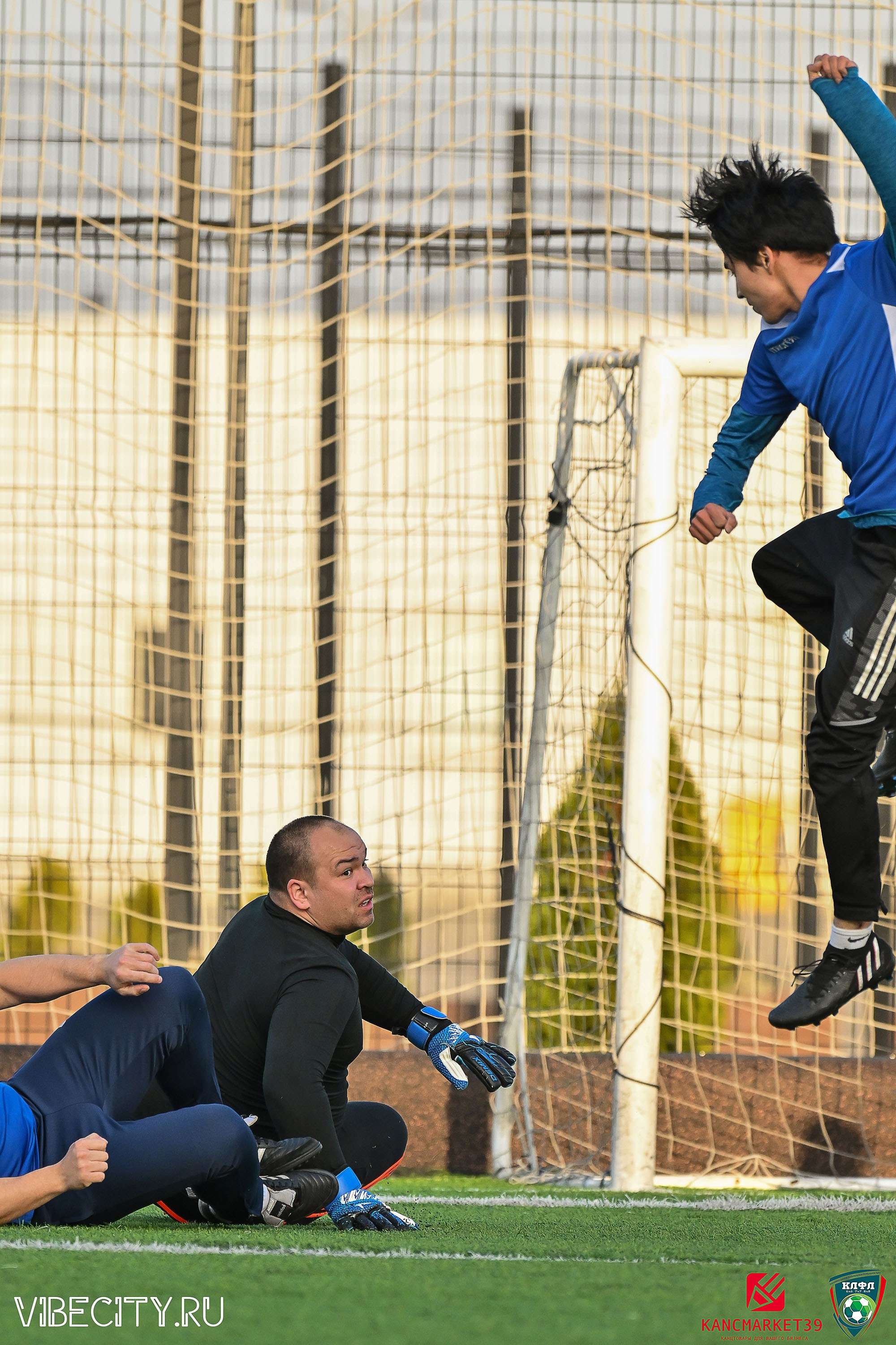 XX ЧЕМПИОНАТ КАЛИНИНГРАДСКОЙ ЛФЛ КАНЦМАРКЕТ39 сезона 2024–2025 гг. VIBECITY.RU Вайб Сити Ру Фоторепортажи Фотоотчеты Калининград