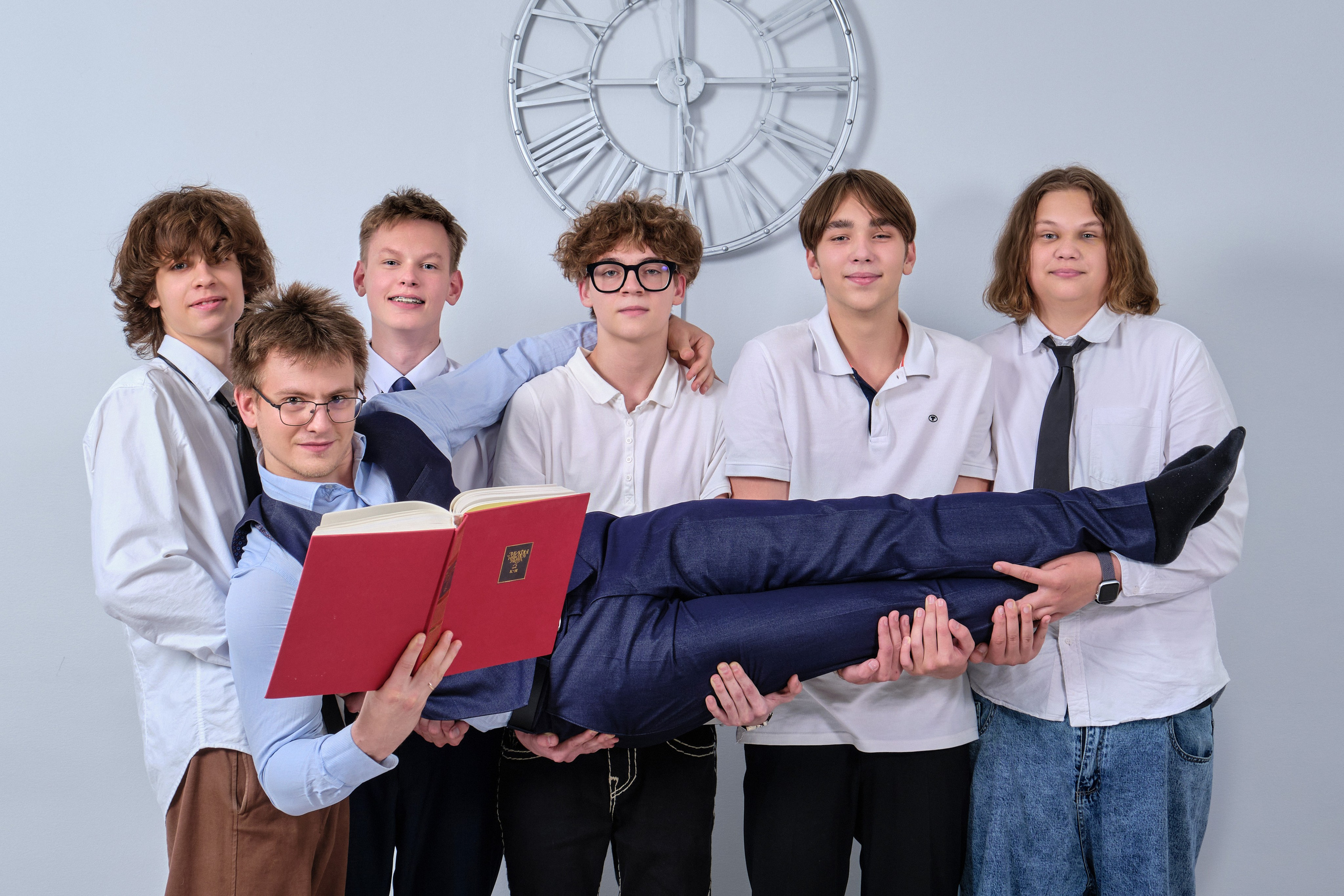 Выпускной альбом 9 класс. Фотосессия класса для фотоальбома