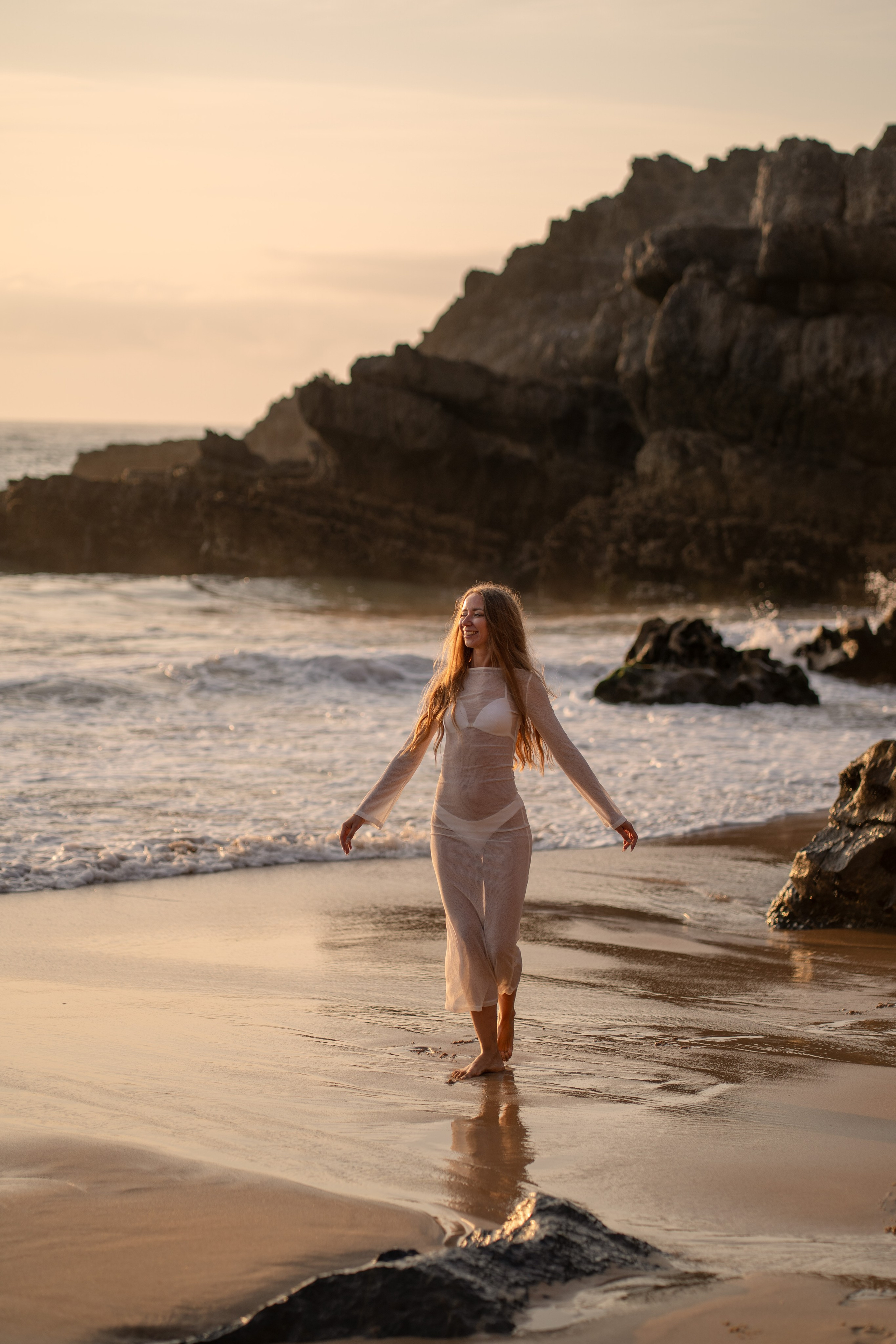 Ocean mood. I’m Julia Idamzhapova, a photographer based in Lisbon, creating natural and timeless images