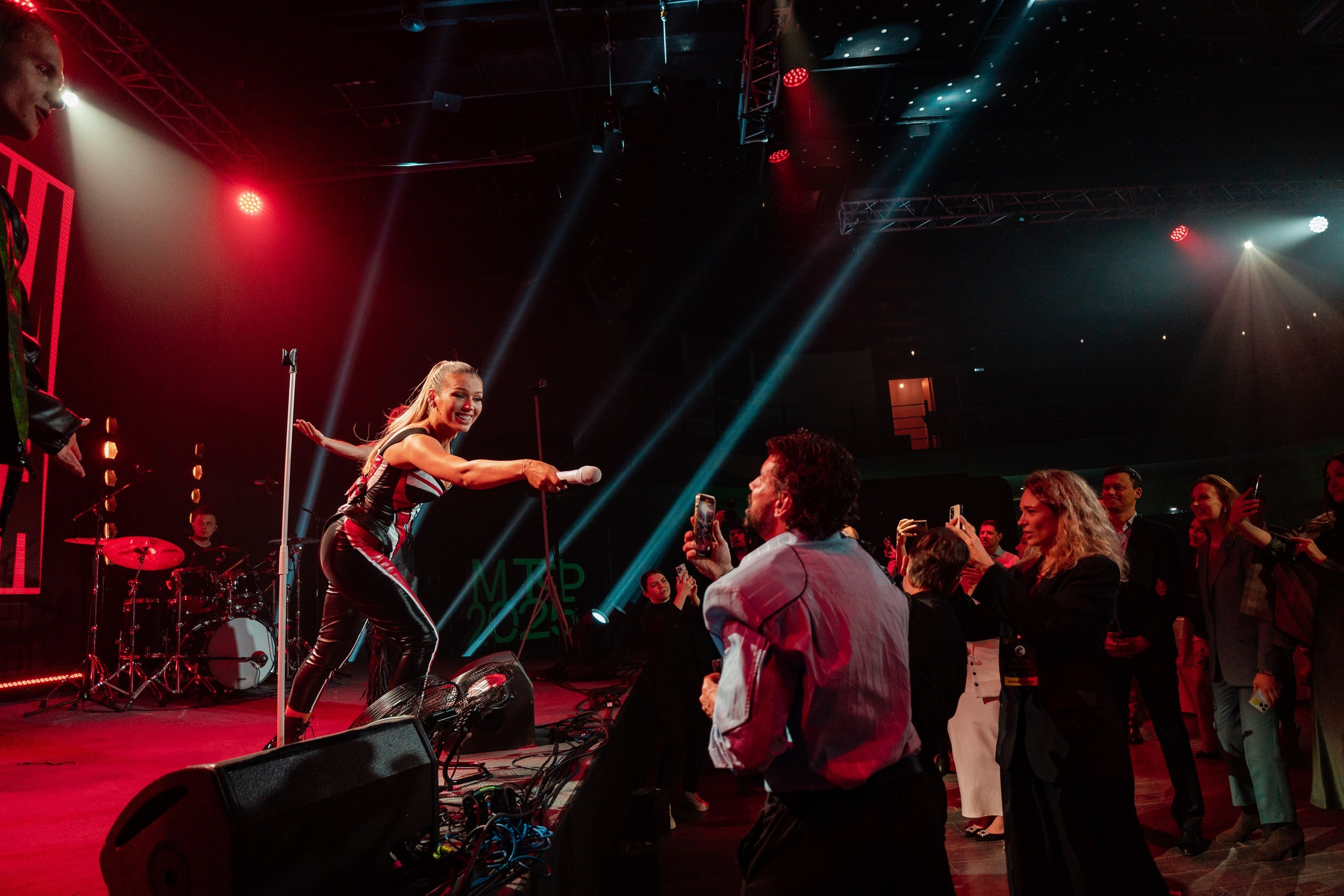 Фотограф на корпортатив. Репортажный фотограф в Москве Измалков Артем