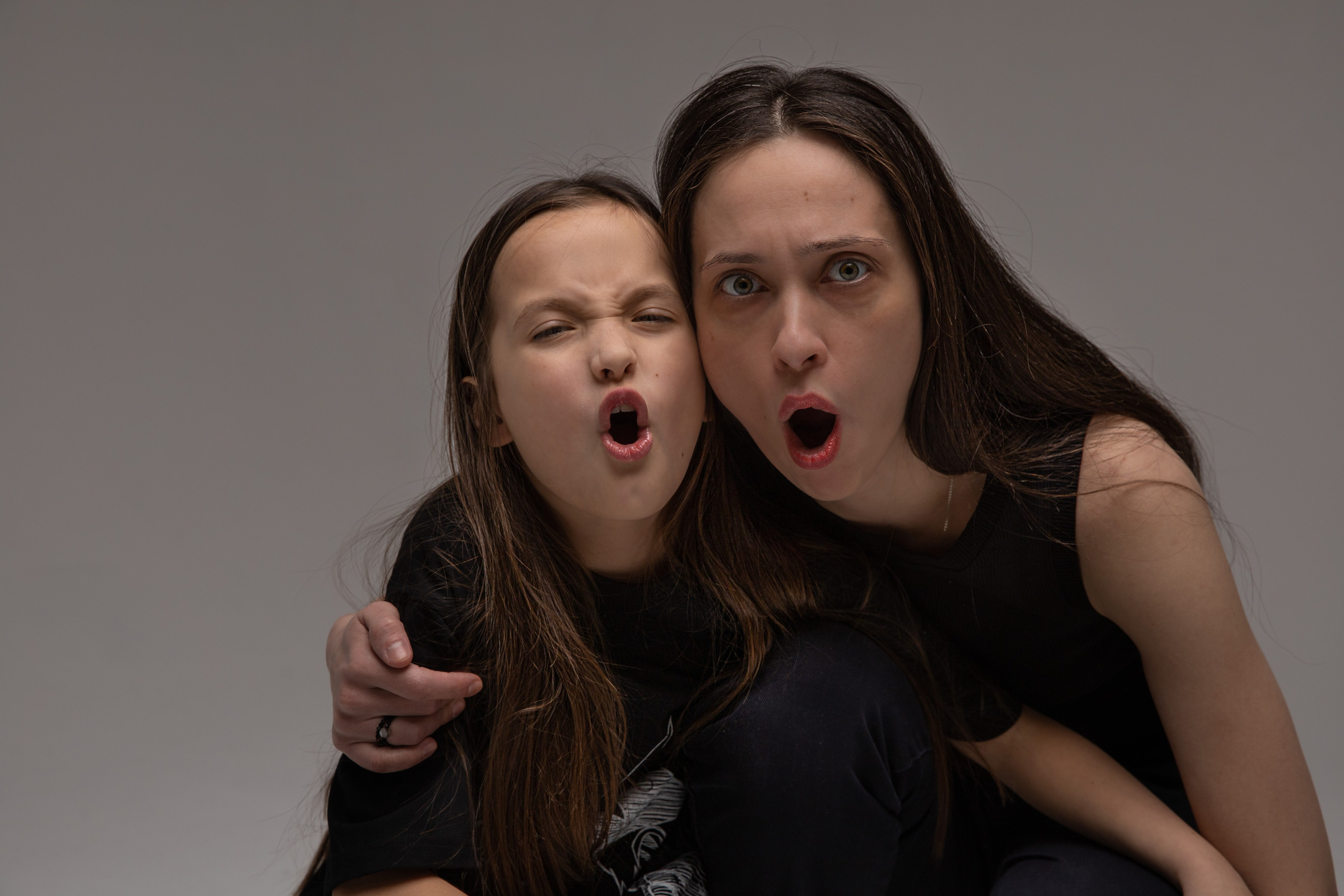 Фотосессия Мама и Дочь. Фотосессии в студии СПб Портретный фотограф — Юрий Торлопов