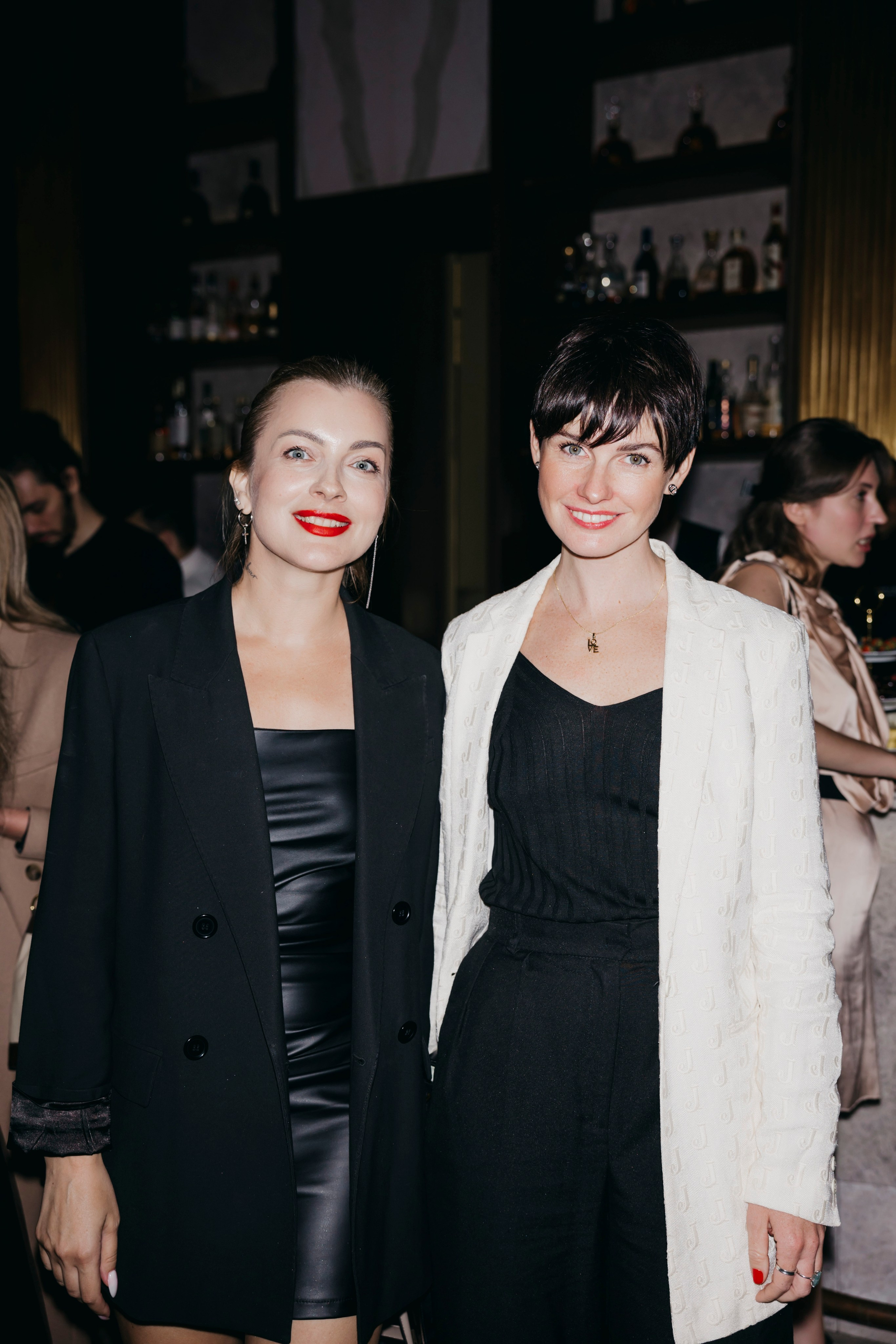 Презентация «AURUM». «Птичка на проводе»: информационный портал в Москве