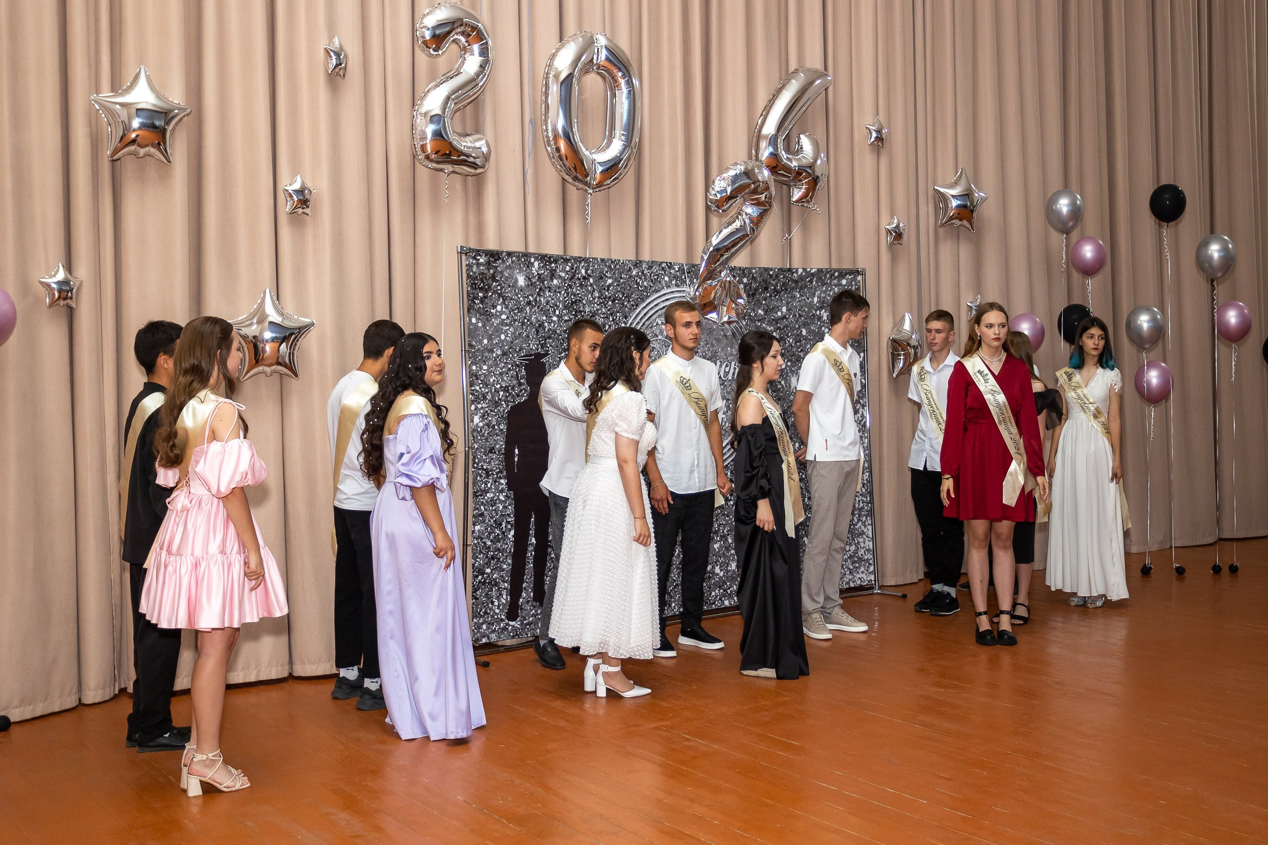 Вручение аттестата 2024 г. Выпускные альбомы Майкоп, Краснодар Елена Золотарева