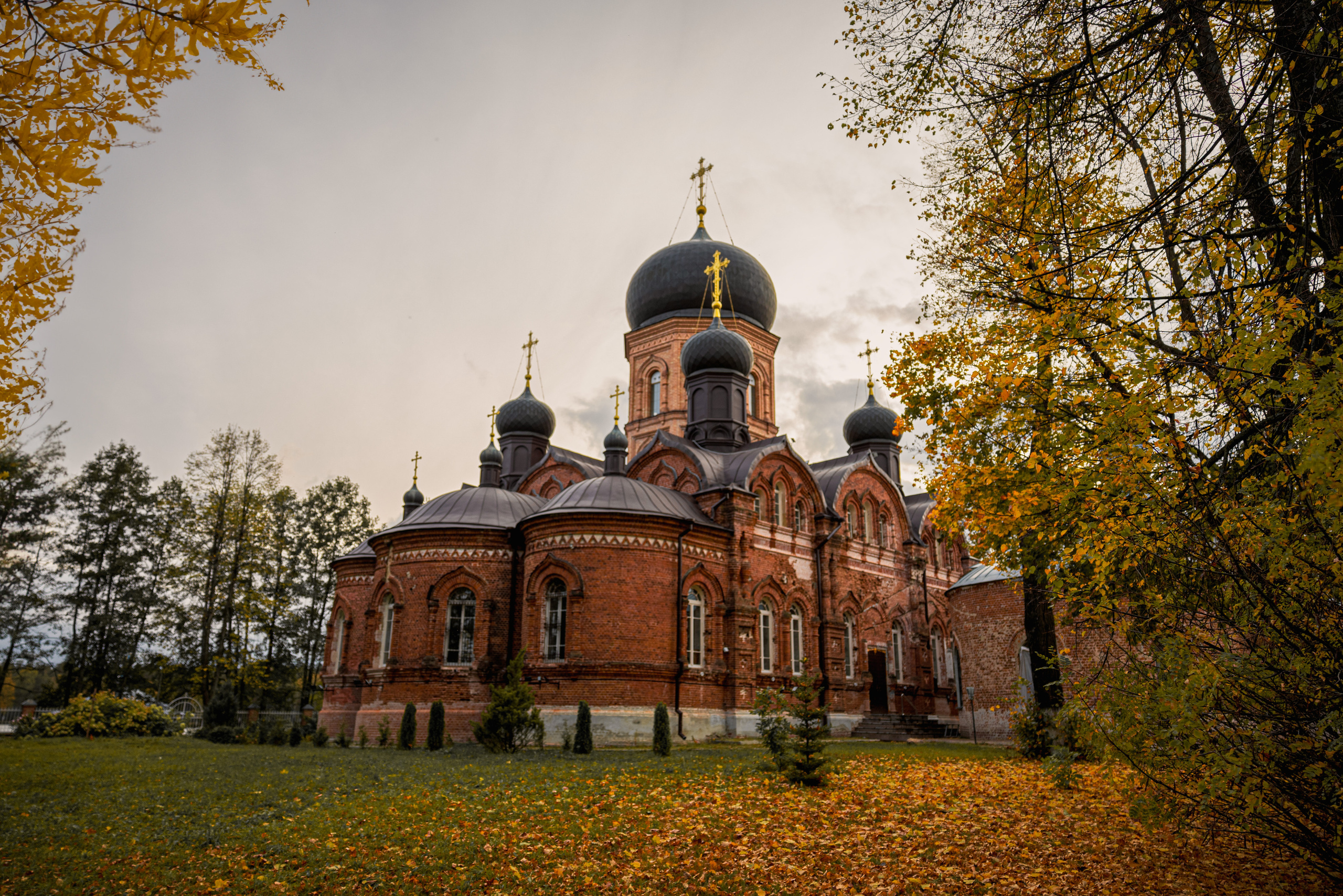 Фоторепортаж о Свято-Введенском Островном монастыре. Фотограф в Москве Ира Бейнар