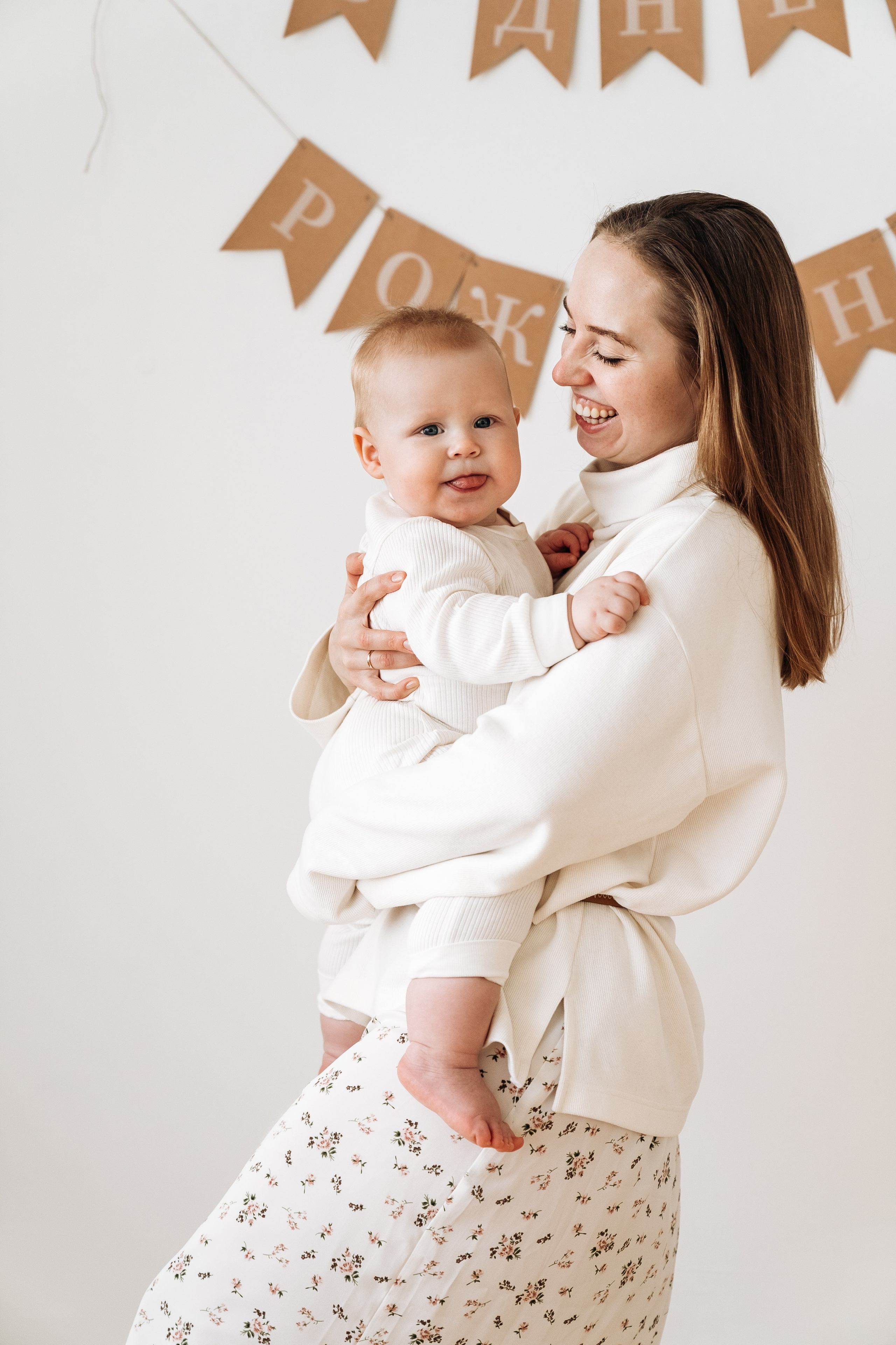 Фотосессии на годик. Семейный фотограф СПб Анастасия Василь. Фотосессия на годик