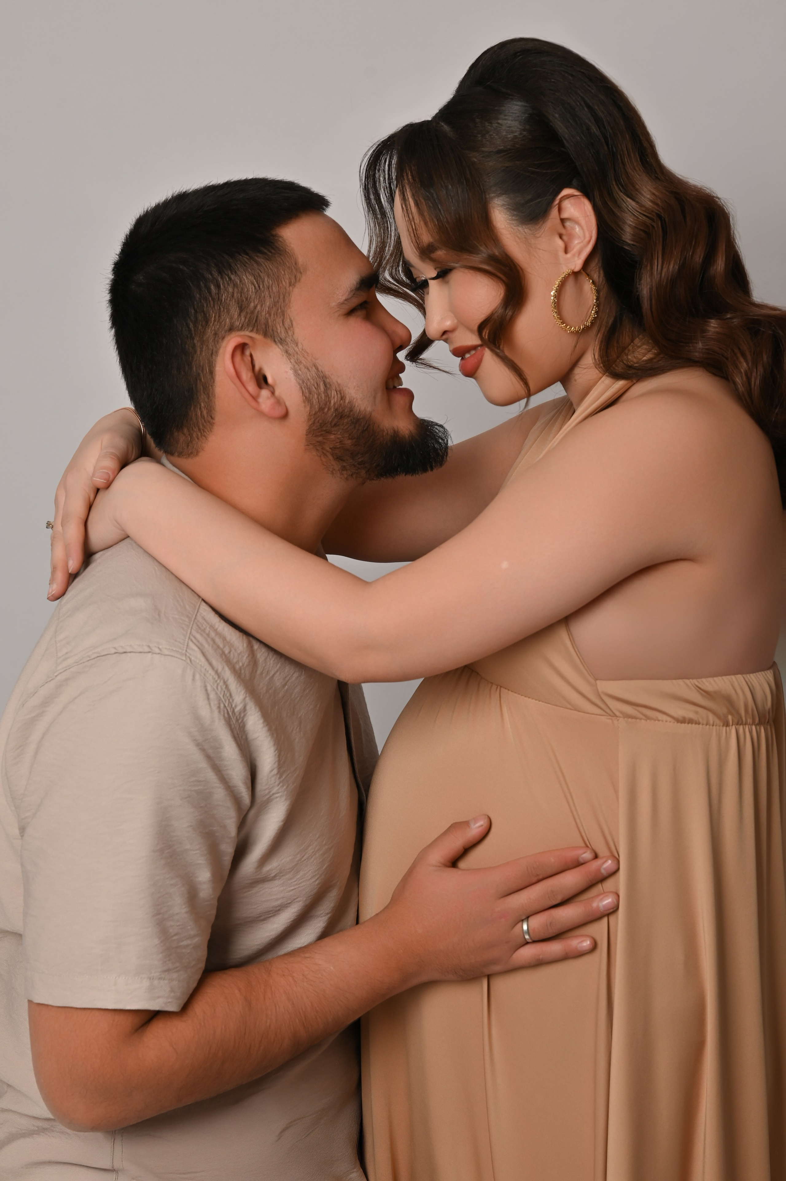 Аяжан и Данияр беременность. Фотограф Новорожденных и семейный Элла Огай г. Сатпаев