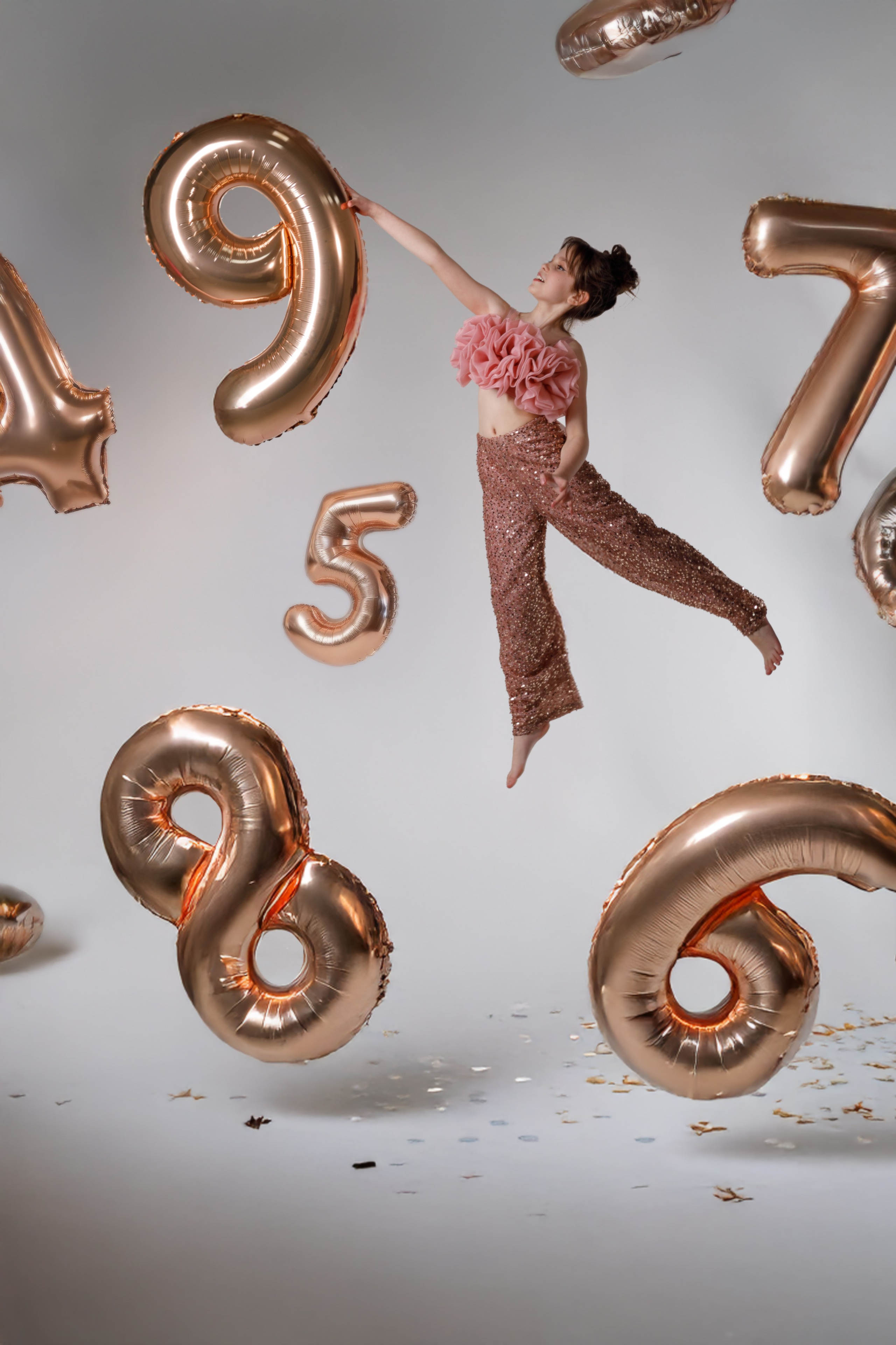 девочка летает среди блестящих цифр изображение созданное с помощью ИИ