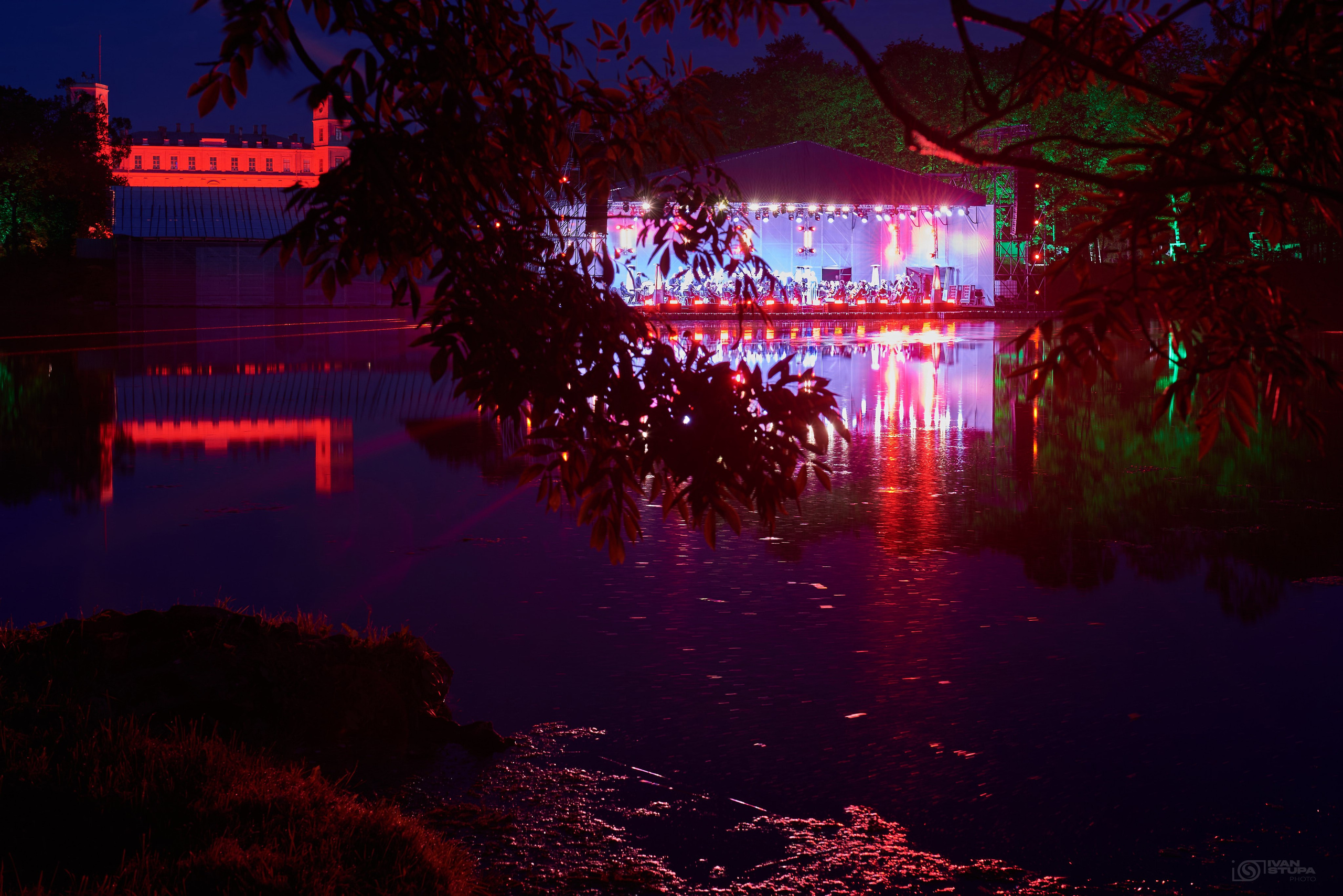 Ночь Музыки в Гатчине 2025. Иван Ступа, репортажный фотограф в Санкт-Петербурге и Ленинградской области