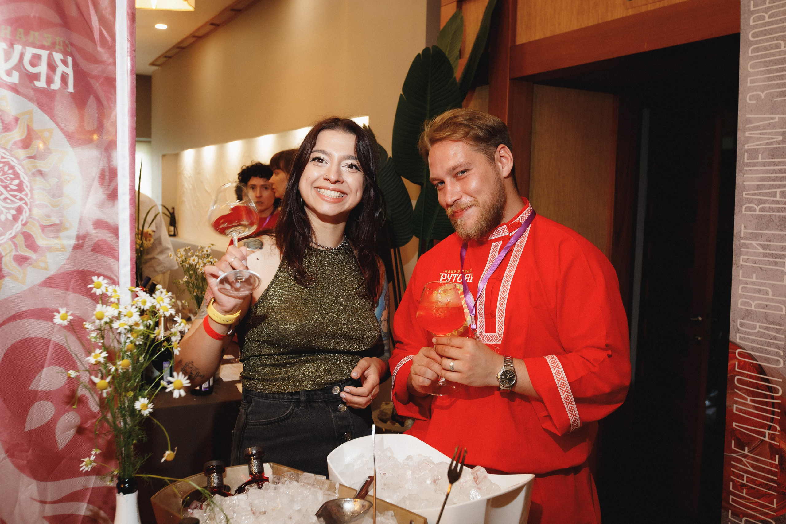 ФЕСТИВАЛЬ РОССИЙСКОГО ВИНА. СВОИ. ФОТООТЧЕТЫ-СОБЫТИЯ-МЕСТА