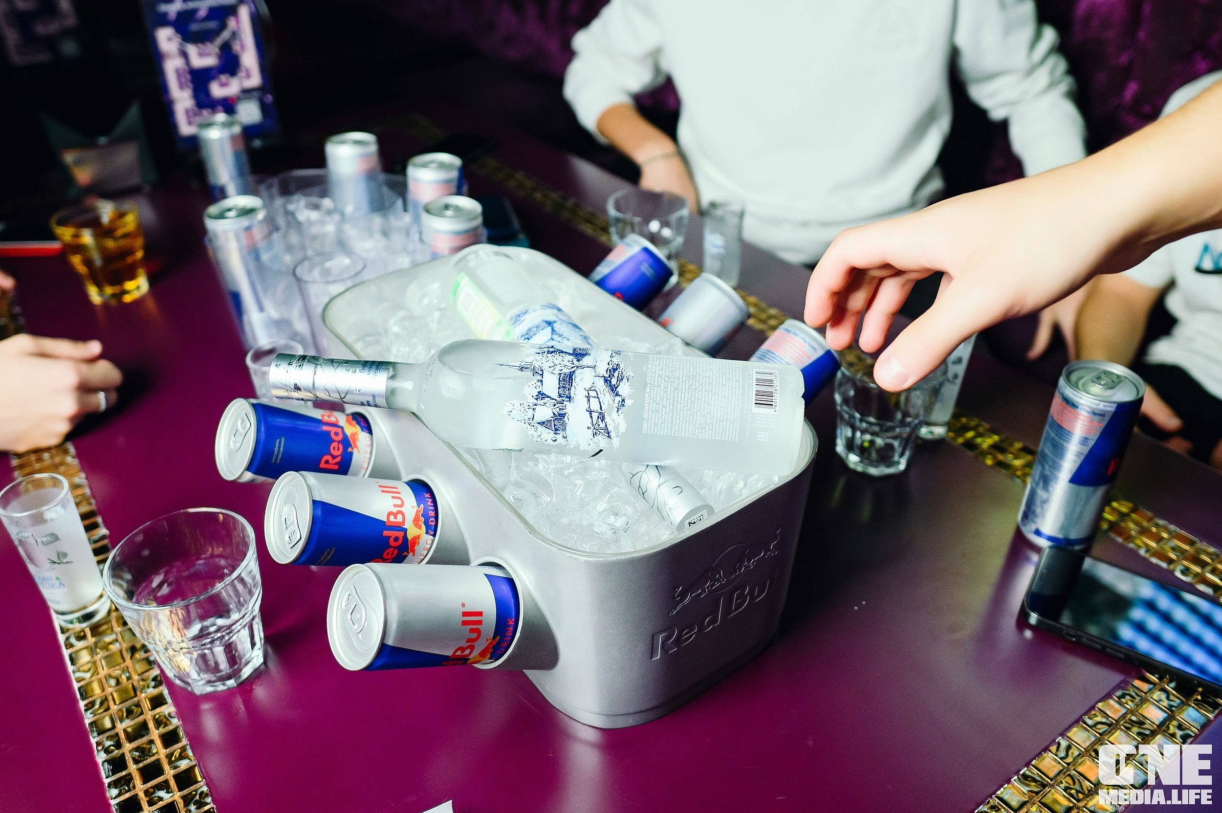 Фоторепортаж из караоке-клуба Эйфория. One Media Life: фоторепортажи, фотоотчеты с мероприятий и заведений