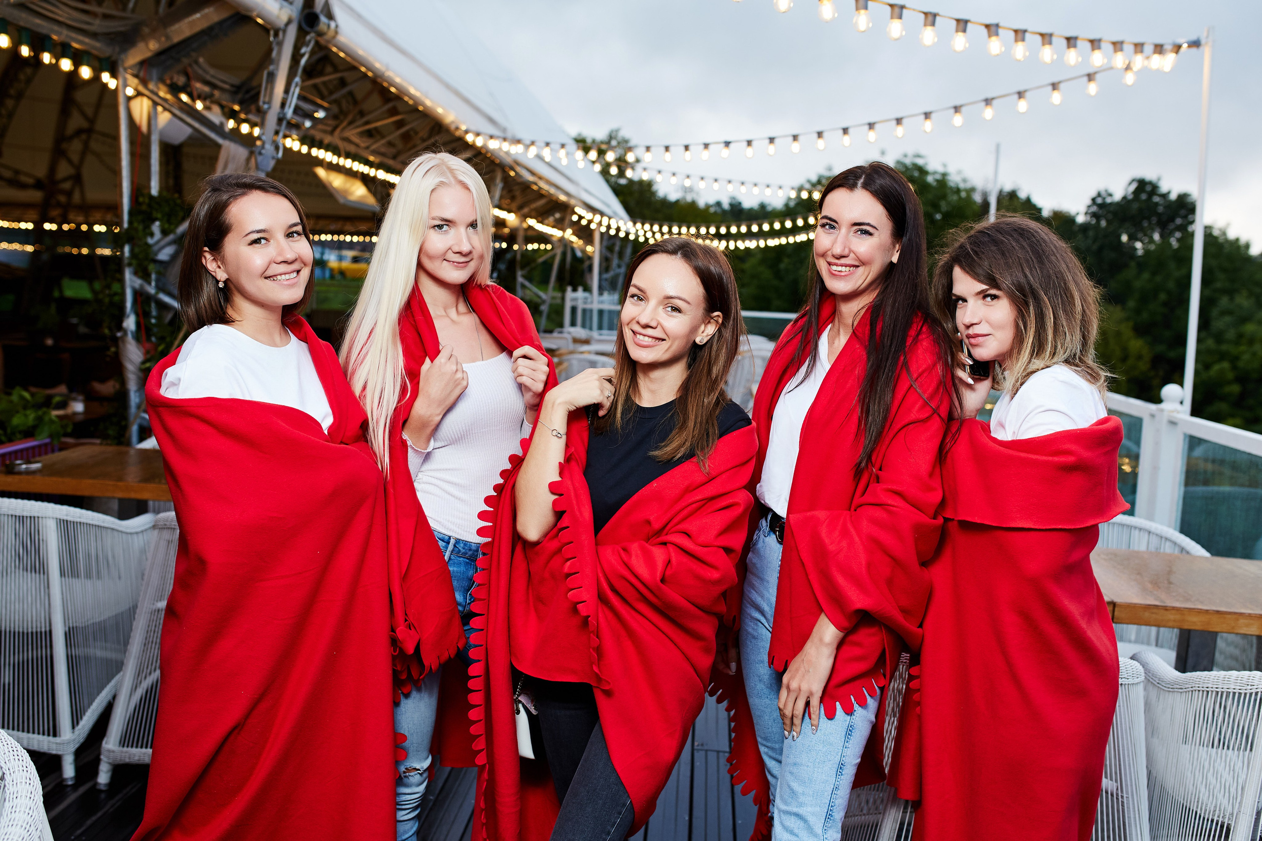 Фотосессия на девичник в Москве, заказать услуги профессионального фотографа — Цены и стоимость услуг фотографа на фотосъёмку девичника