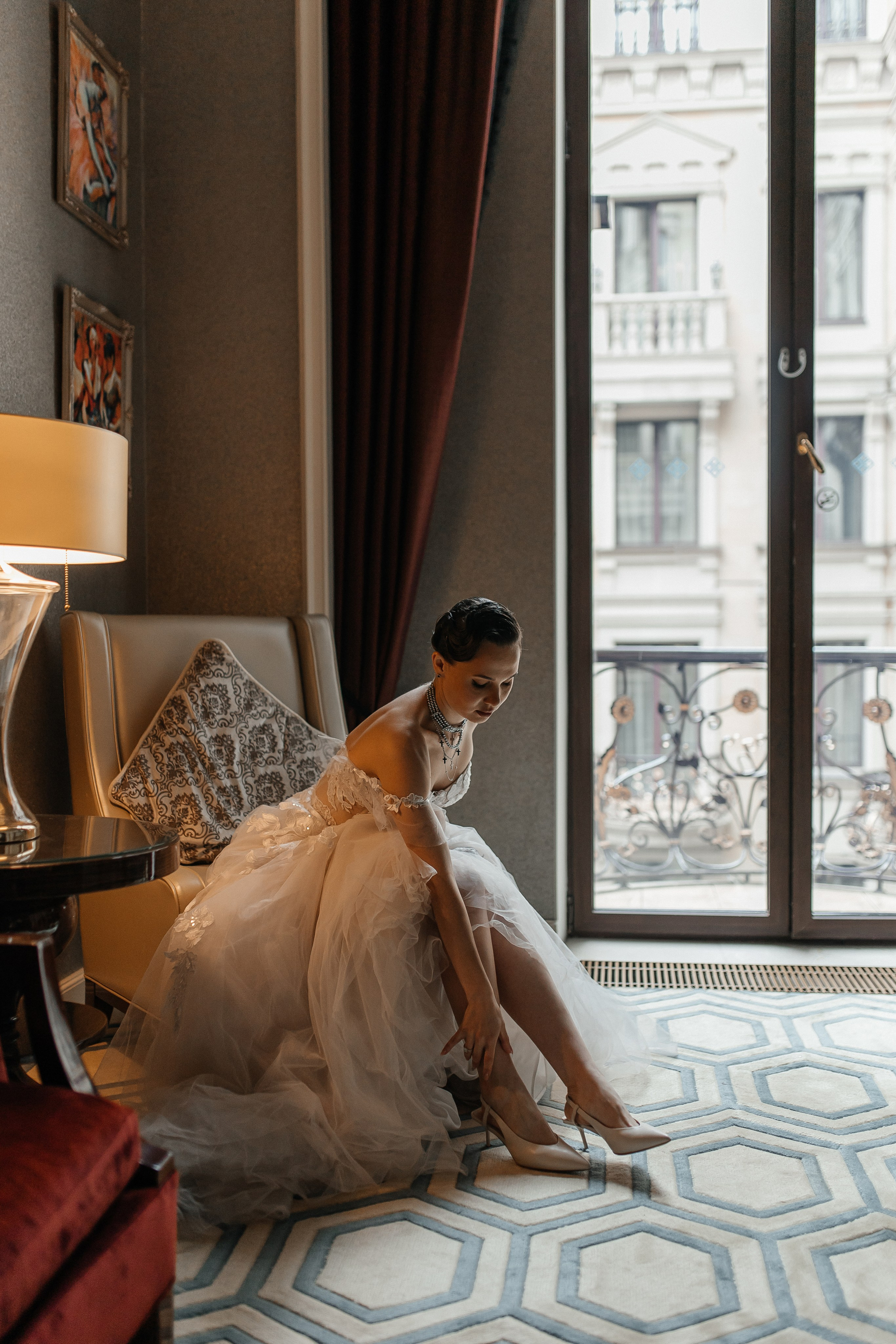 свадебная фотосессия в отеле ст регис Москва Никольская