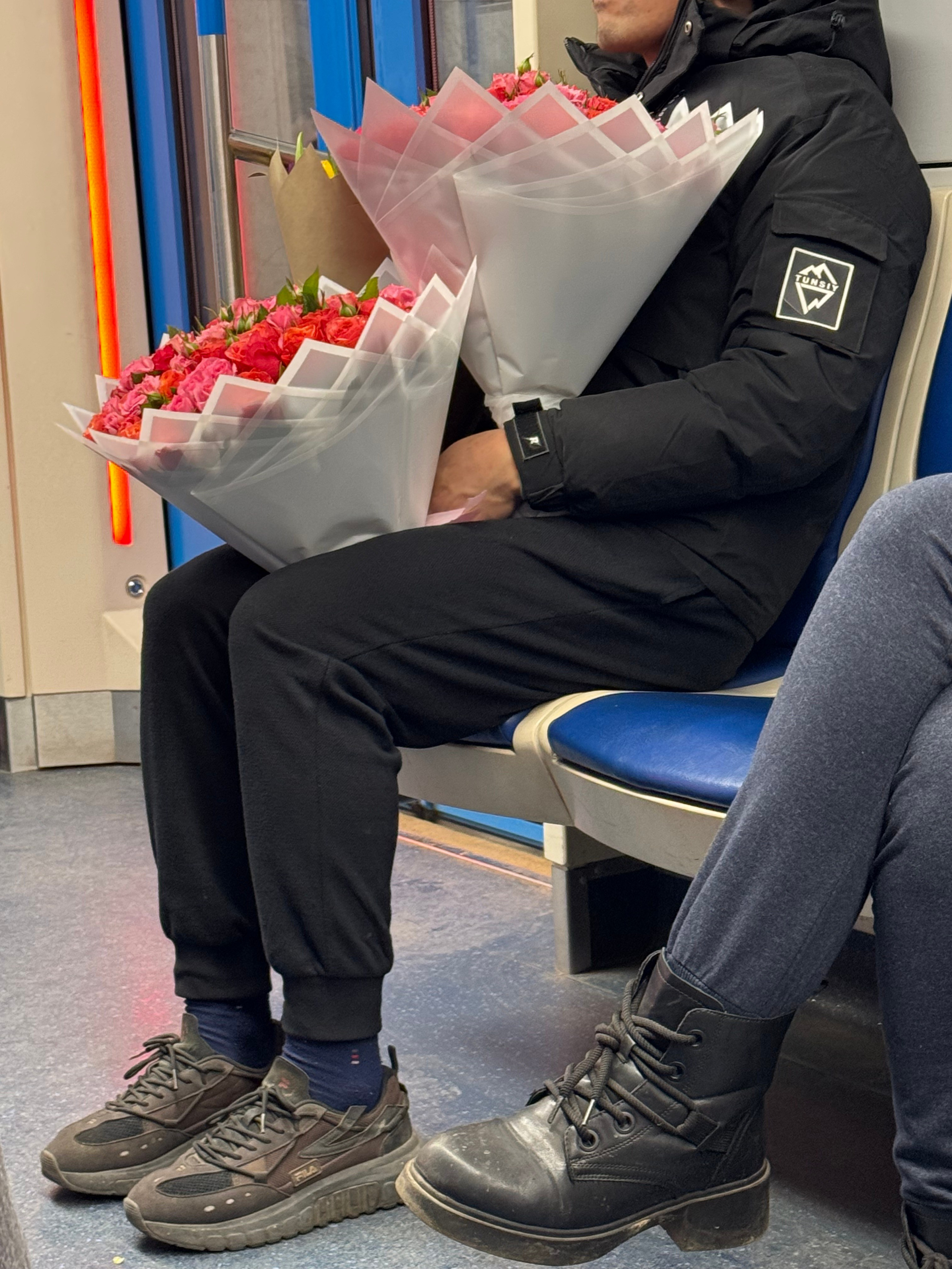 #руки_незнакомцев. Главная