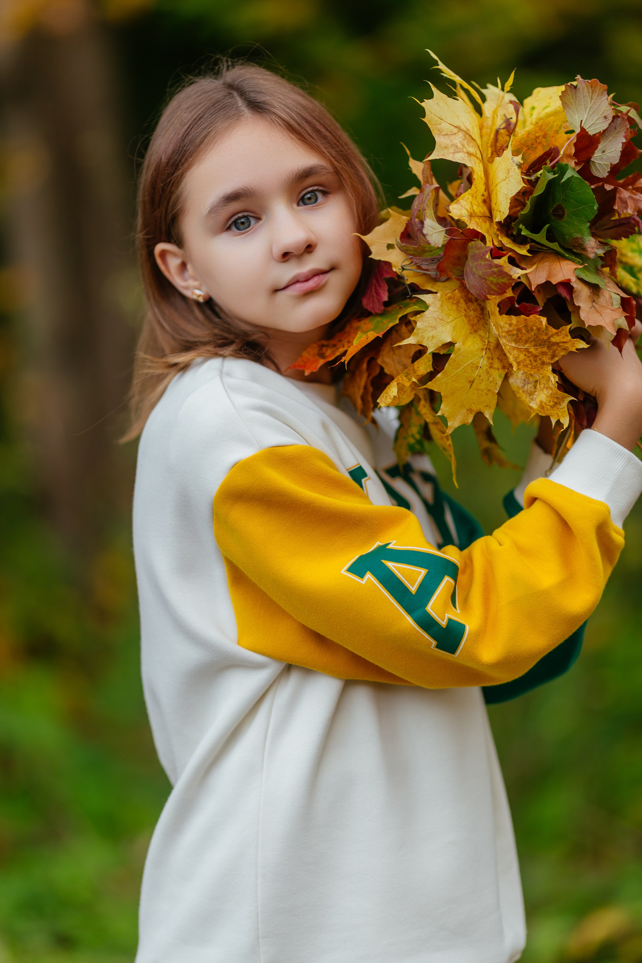 Цена на выпускные альбомы 4 класса. Выпускной альбом в Москве и Домодедово Вышка Школьный фотограф