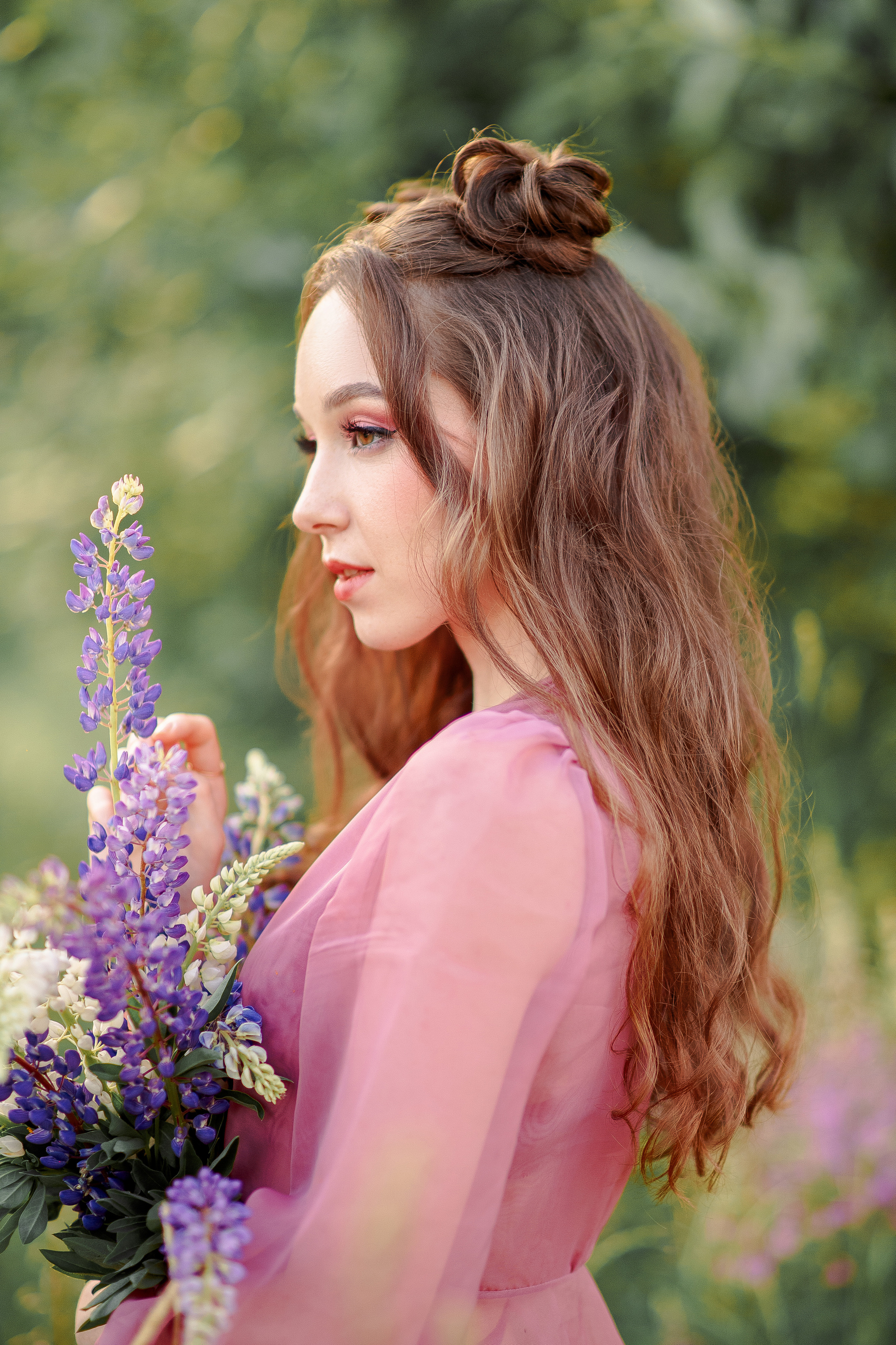 Нежная фотосессия в Люпинах. Свадебный и семейный фотограф Рязань. Дмитрий Волков