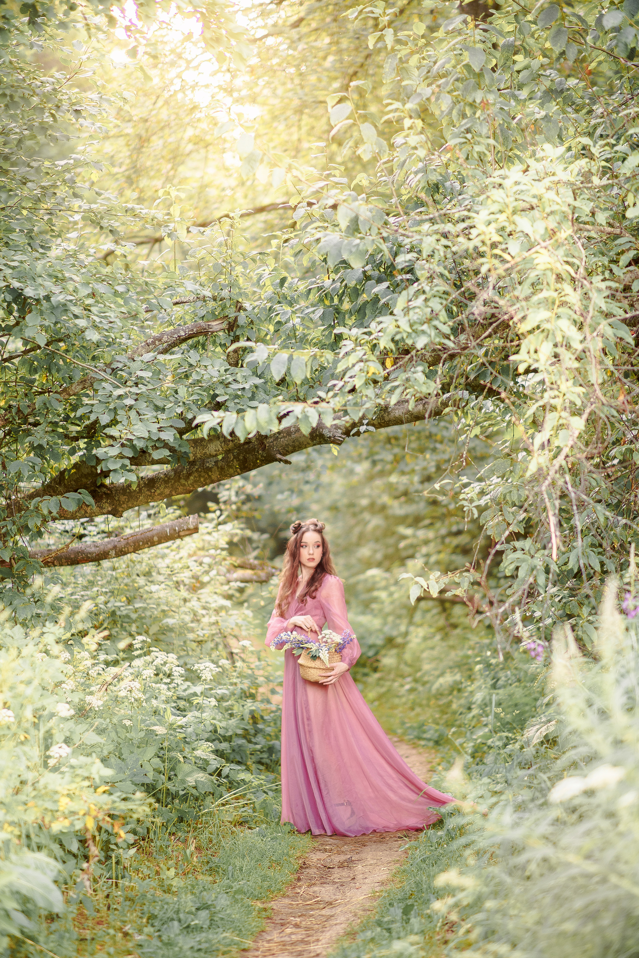 Нежная фотосессия в Люпинах. Свадебный и семейный фотограф Рязань. Дмитрий Волков