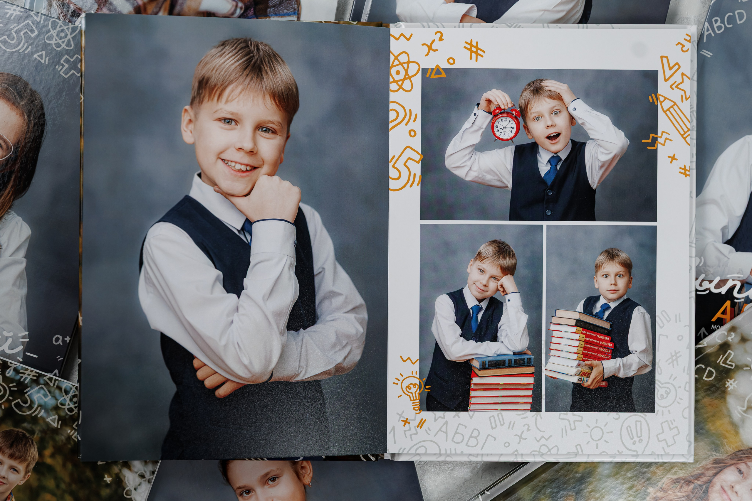 Выпускные альбомы 4 класс. Семейный и детский фотограф Комина Елена, Власиха, Одинцово