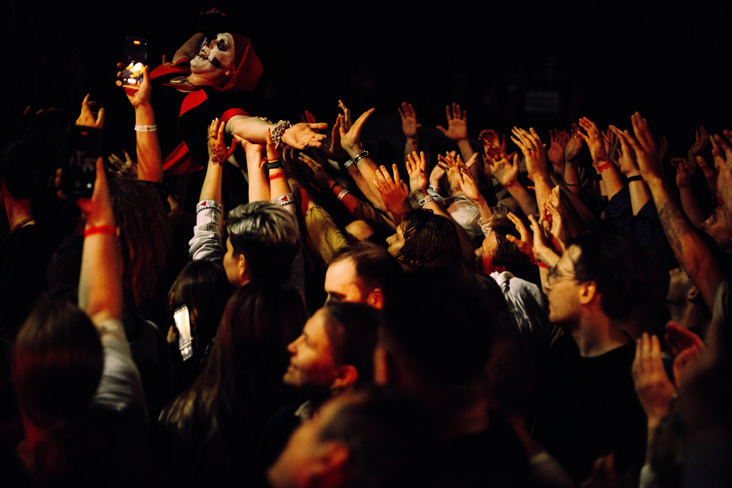 Фестиваль «Абалакское поле». Арт-фотограф Крис Л. в Тобольске: портрет, семейные, свадьбы