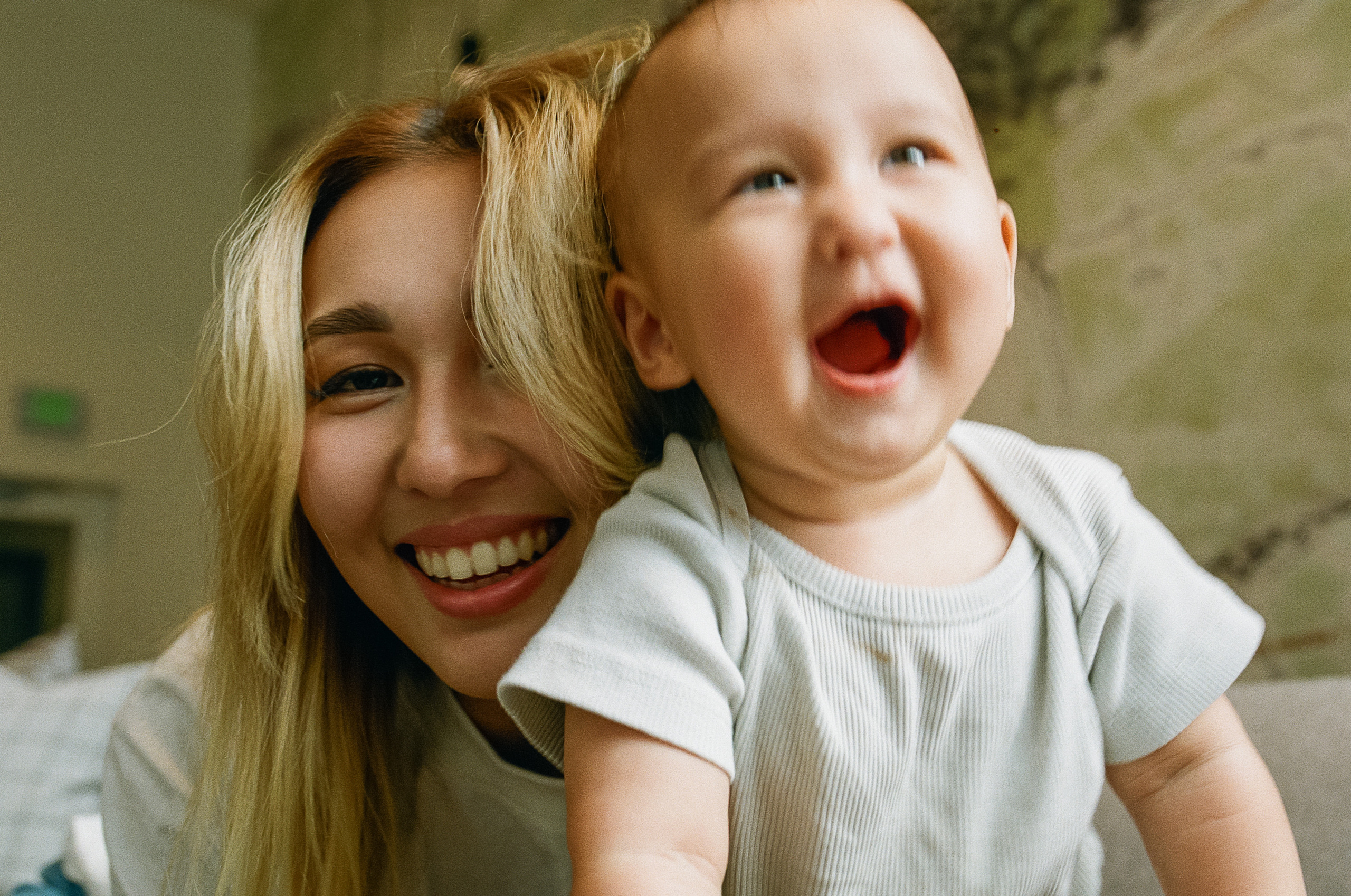 Family. Film photographer in Los Angeles Anastasiya Pankova