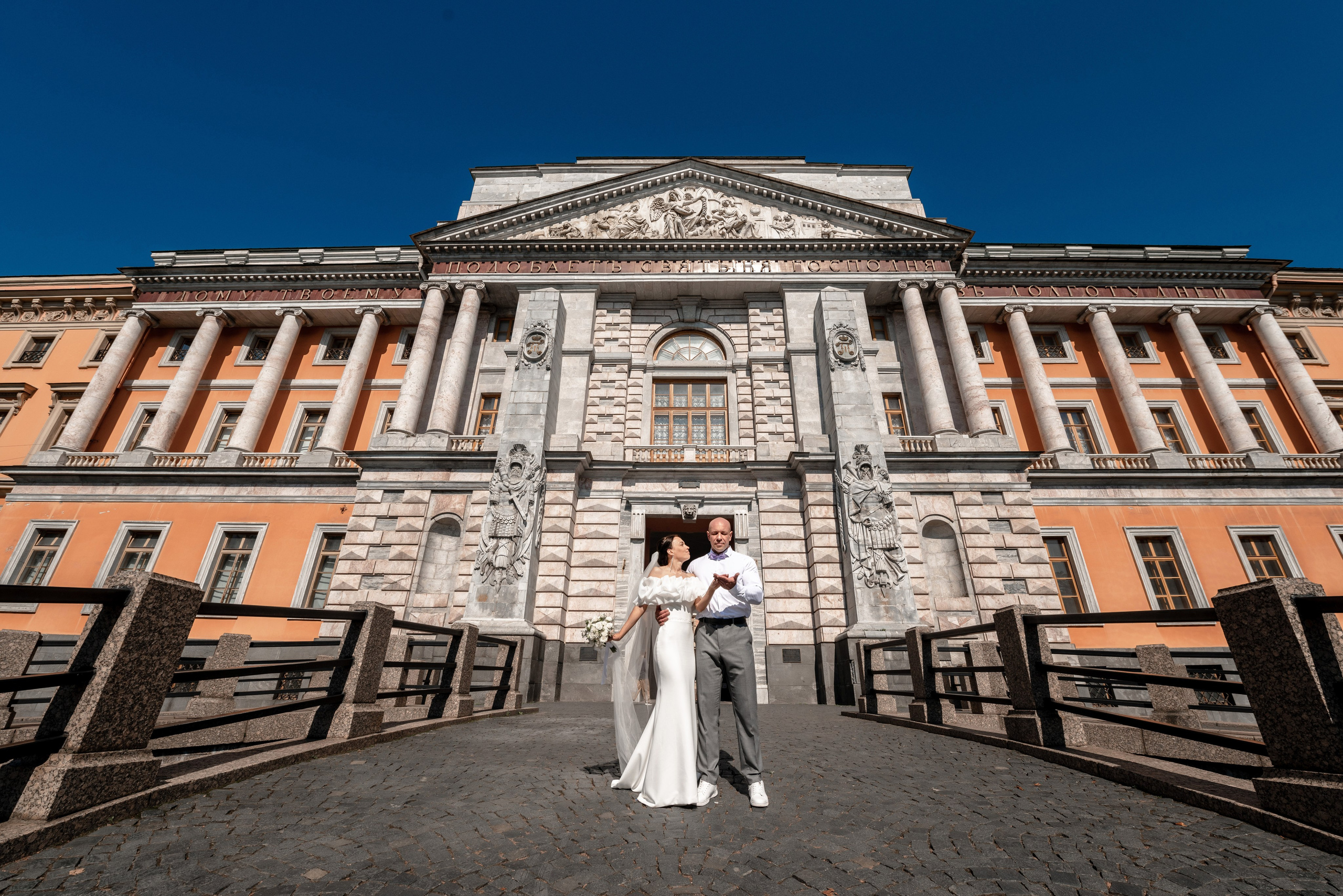 Летняя свадьба В Санкт-Петербурге и красивой выездной регистрацией Даши и Саши. Воздушная свадебная фотосессия в Петербурге. Портретный, семейный и свадебный фотограф в Санкт-Петербурге и в Пушкине Ширяев Денис