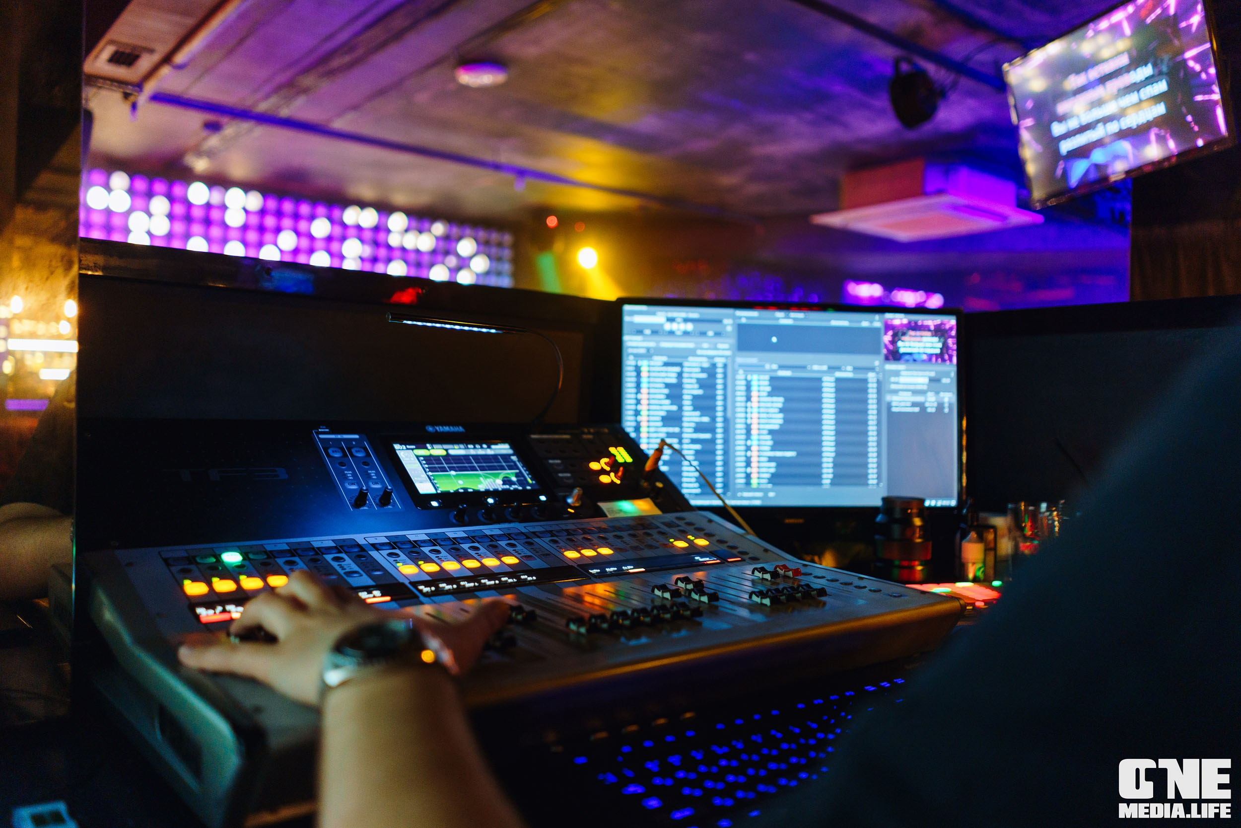 Фоторепортаж из караоке-клуба Эйфория. One Media Life: фоторепортажи, фотоотчеты с мероприятий и заведений