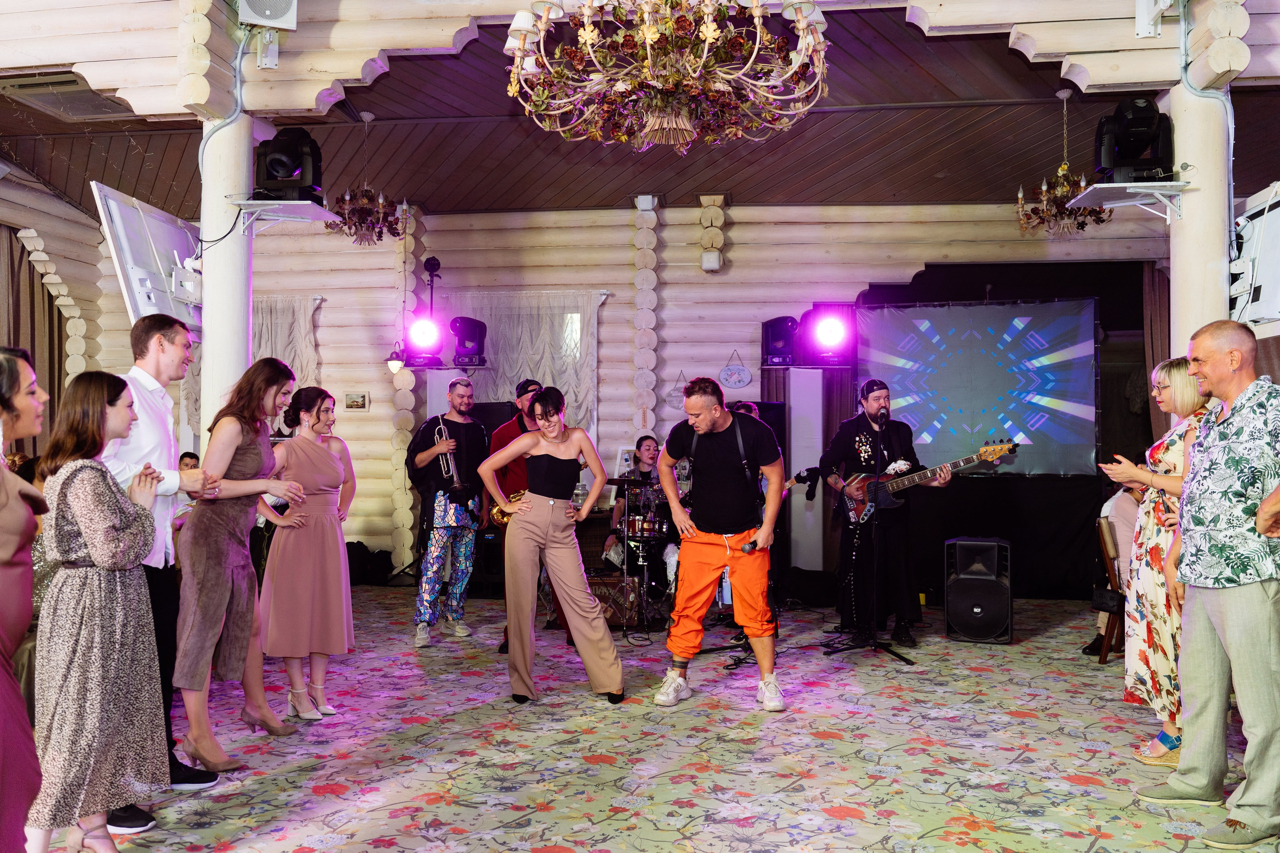 Свадьба Олега и Виктории в клубе «Ближняя дача»
