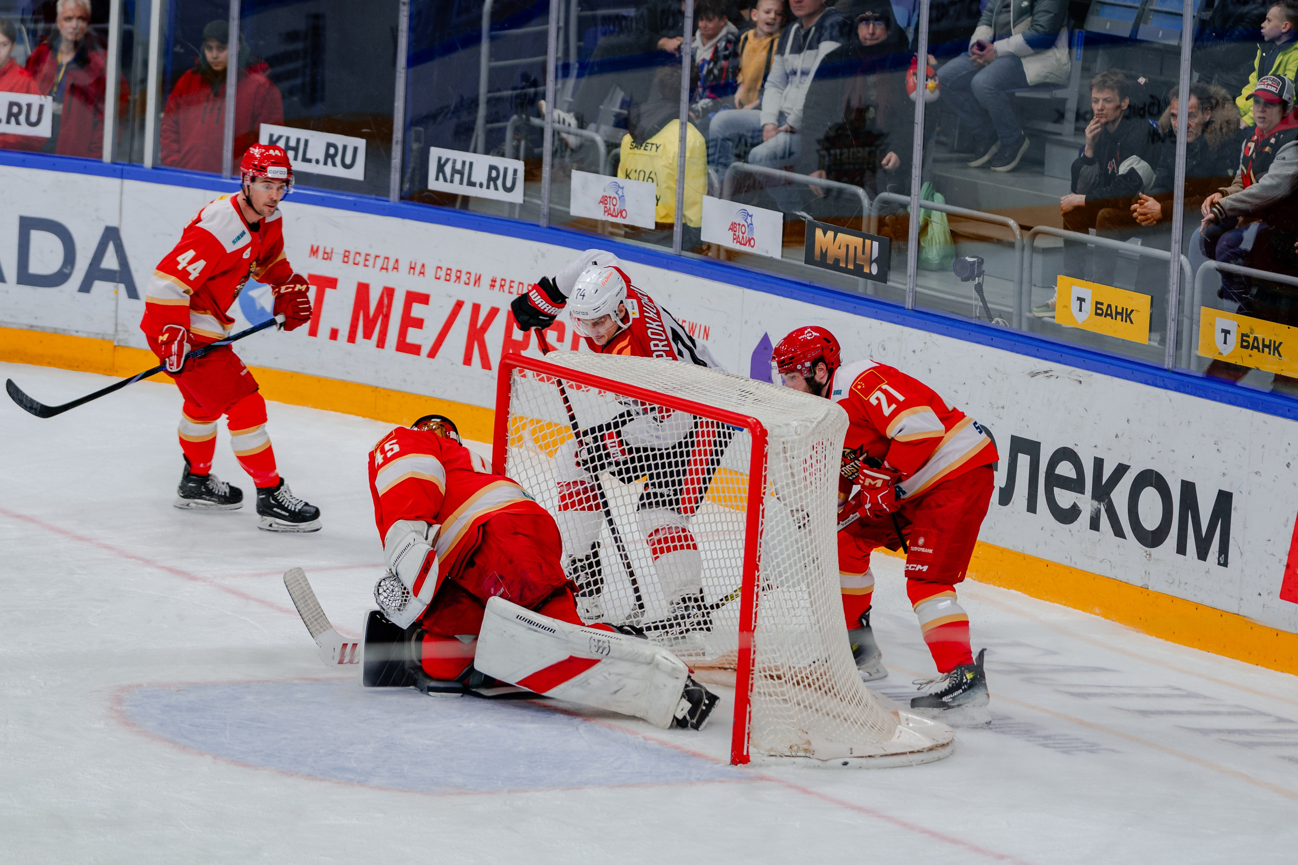КХЛ КУНЬЛУНЬ РС — АВАНГАРД 22 МАРТА 2025. Репортажный фотограф в Москве Измалков Артем