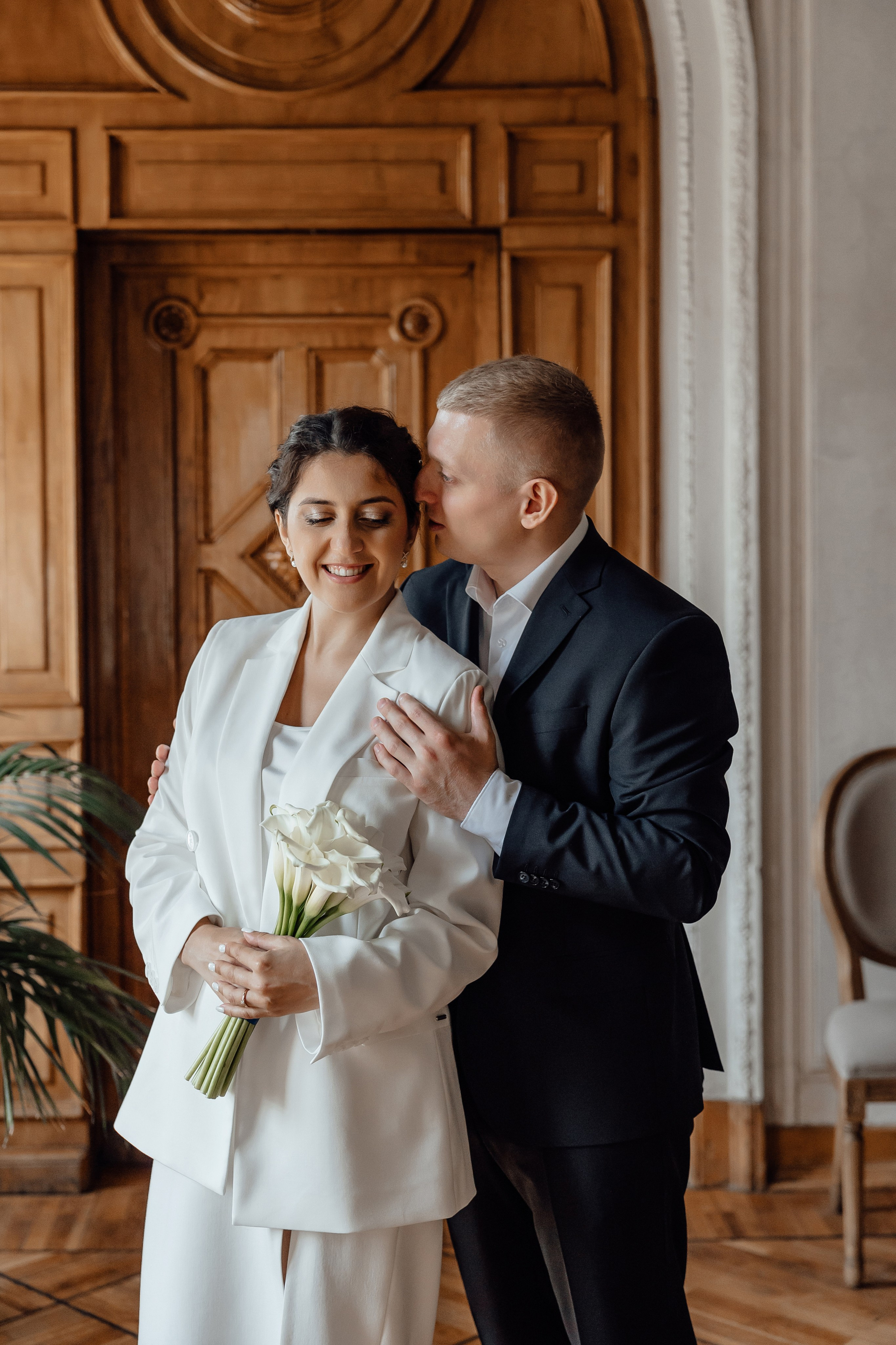 свадебная фотосессия в библиотеке читальне Пушкина